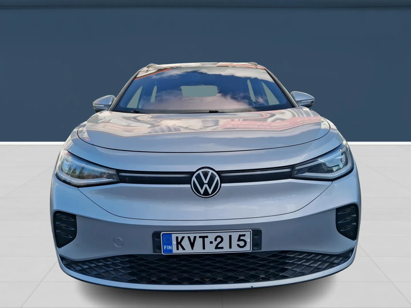 Autokuva 2 - KVT-215