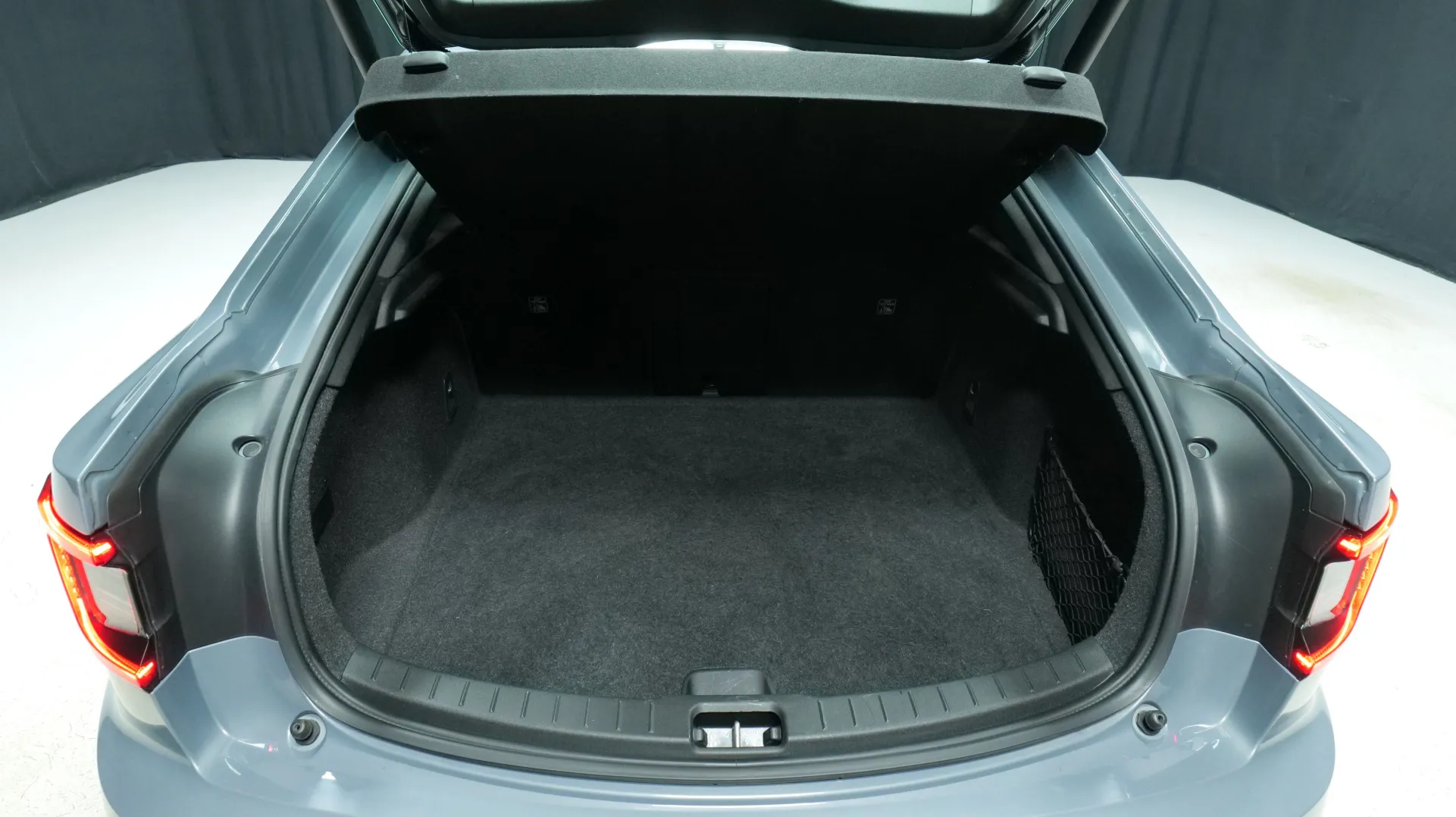 Autokuva 16 - KVU-919