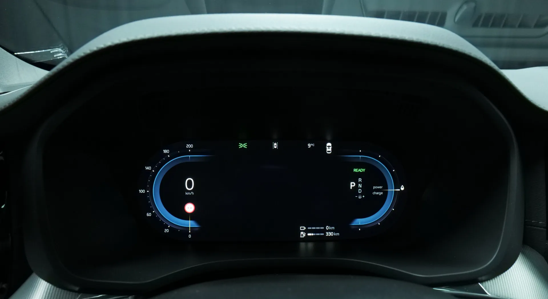 Autokuva 6 - KVX-595