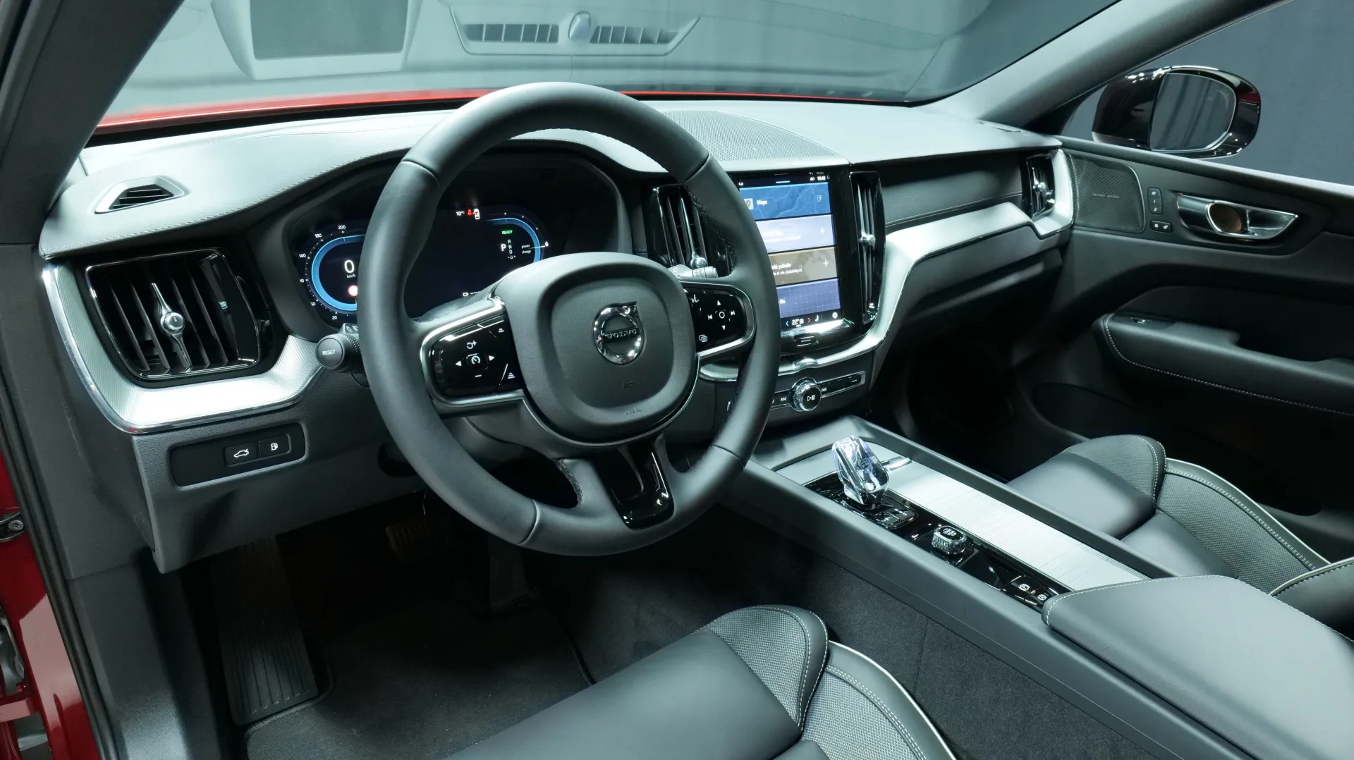 Autokuva 13 - KVX-595