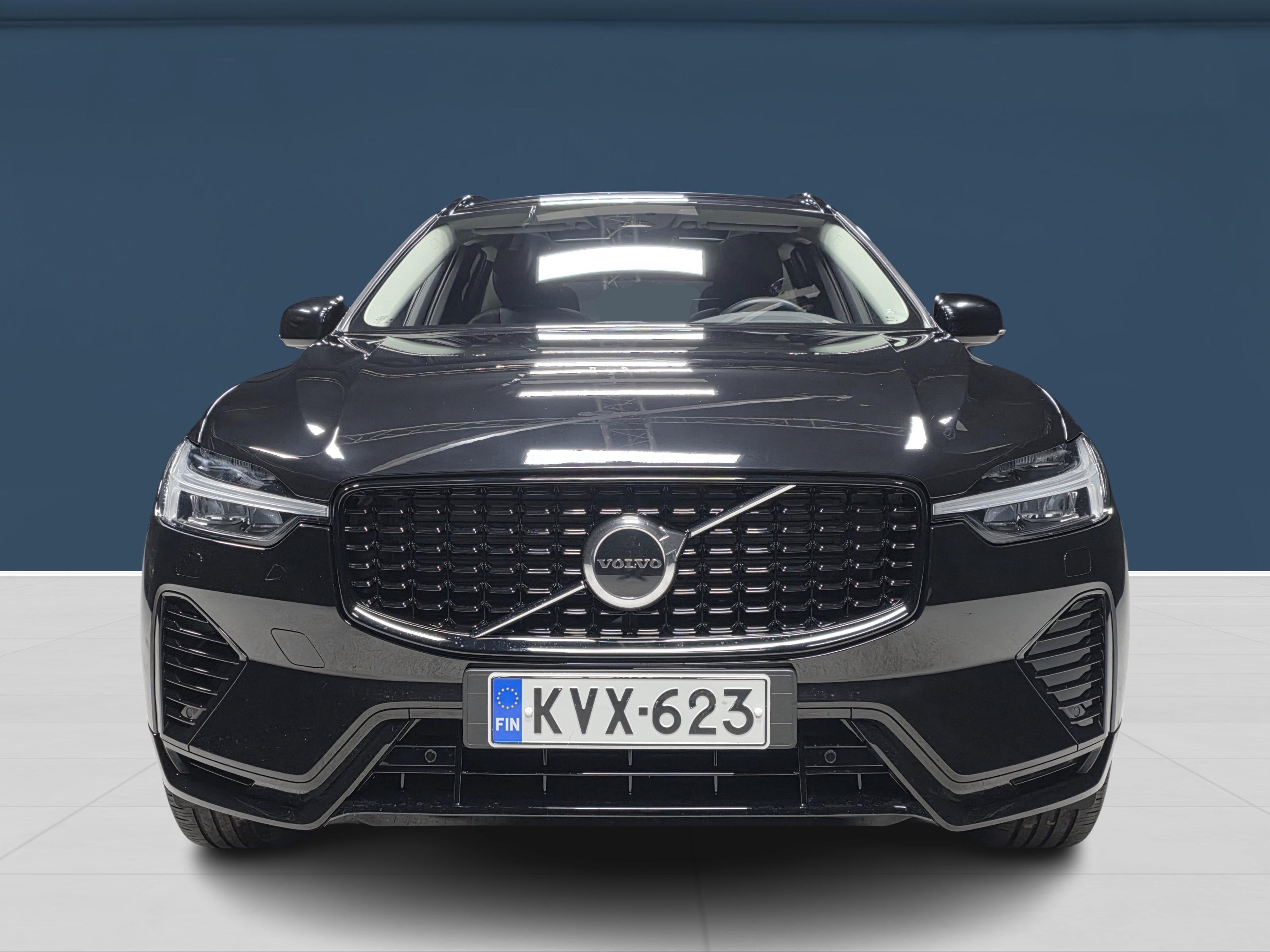 Volvo XC60 2025, photo 2/18