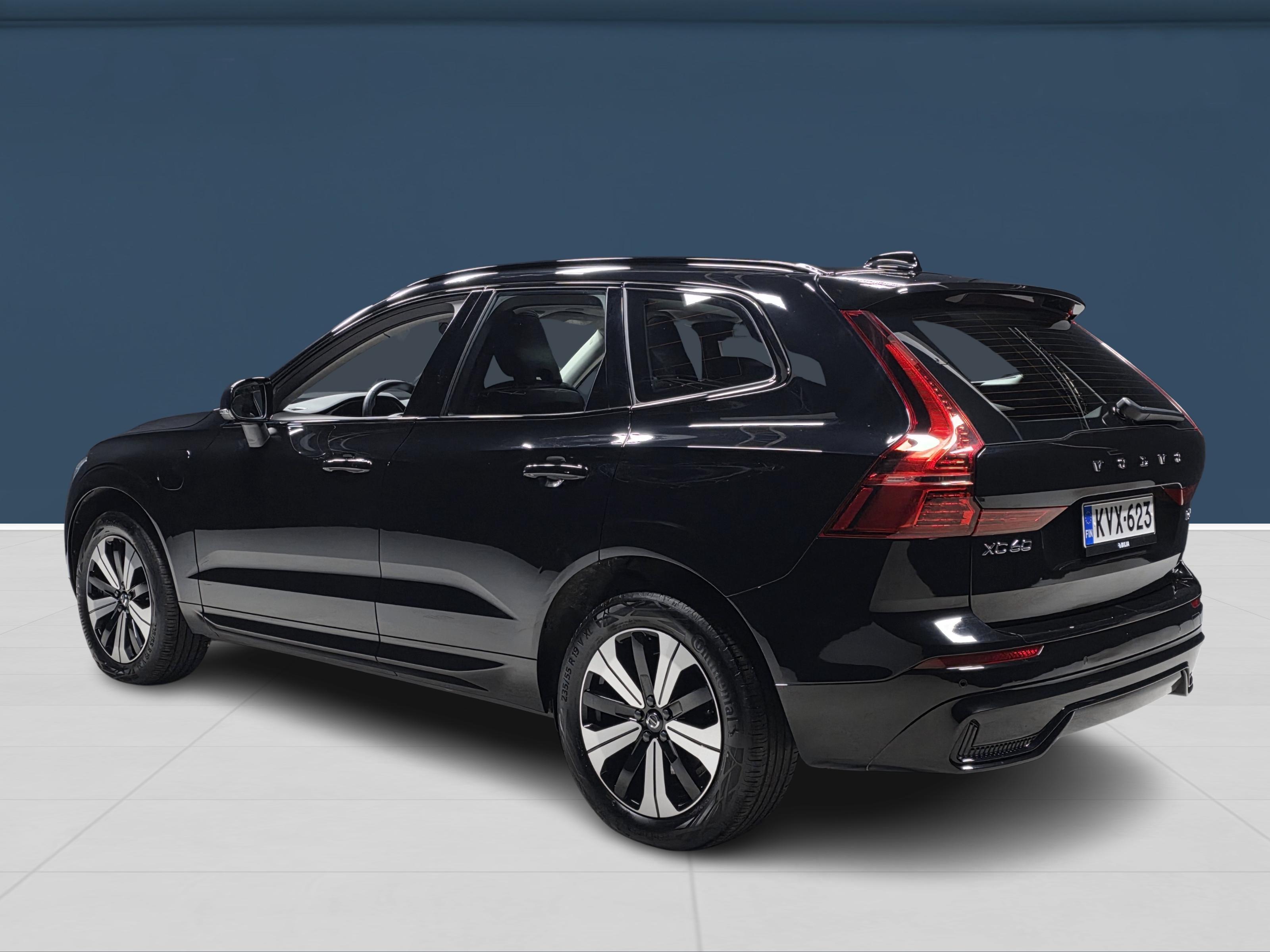 Volvo XC60 2025, photo 6/18