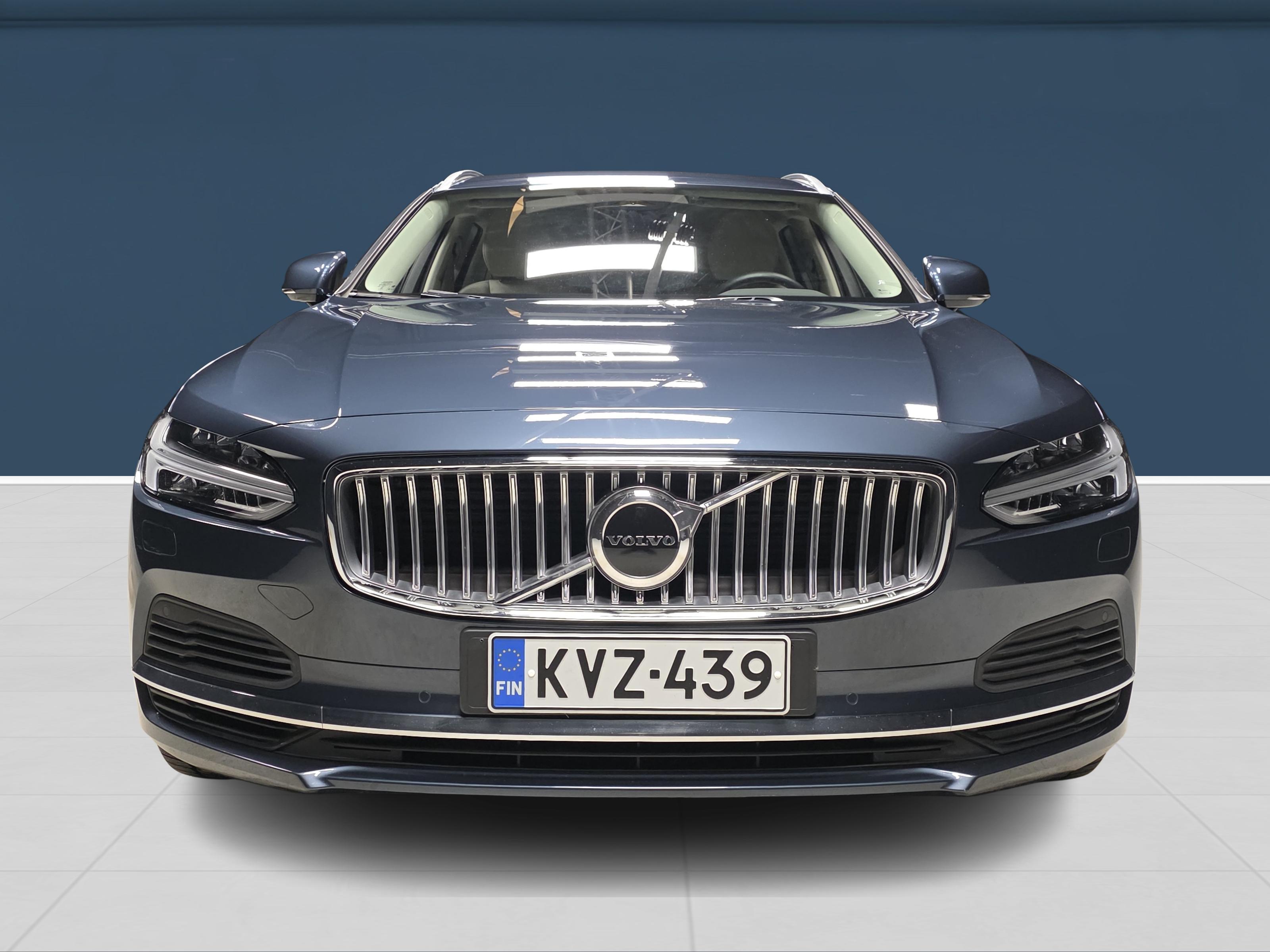 Volvo V90 2023, photo 2/16