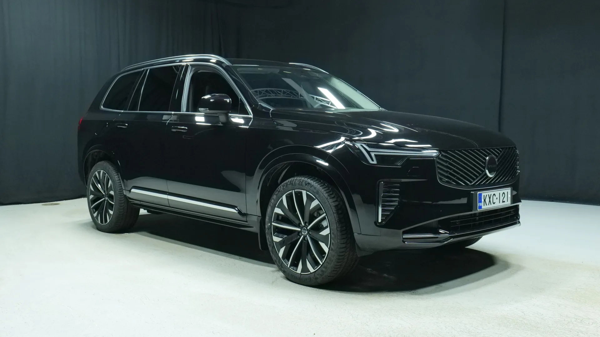 Autokuva 5 - KXC-121