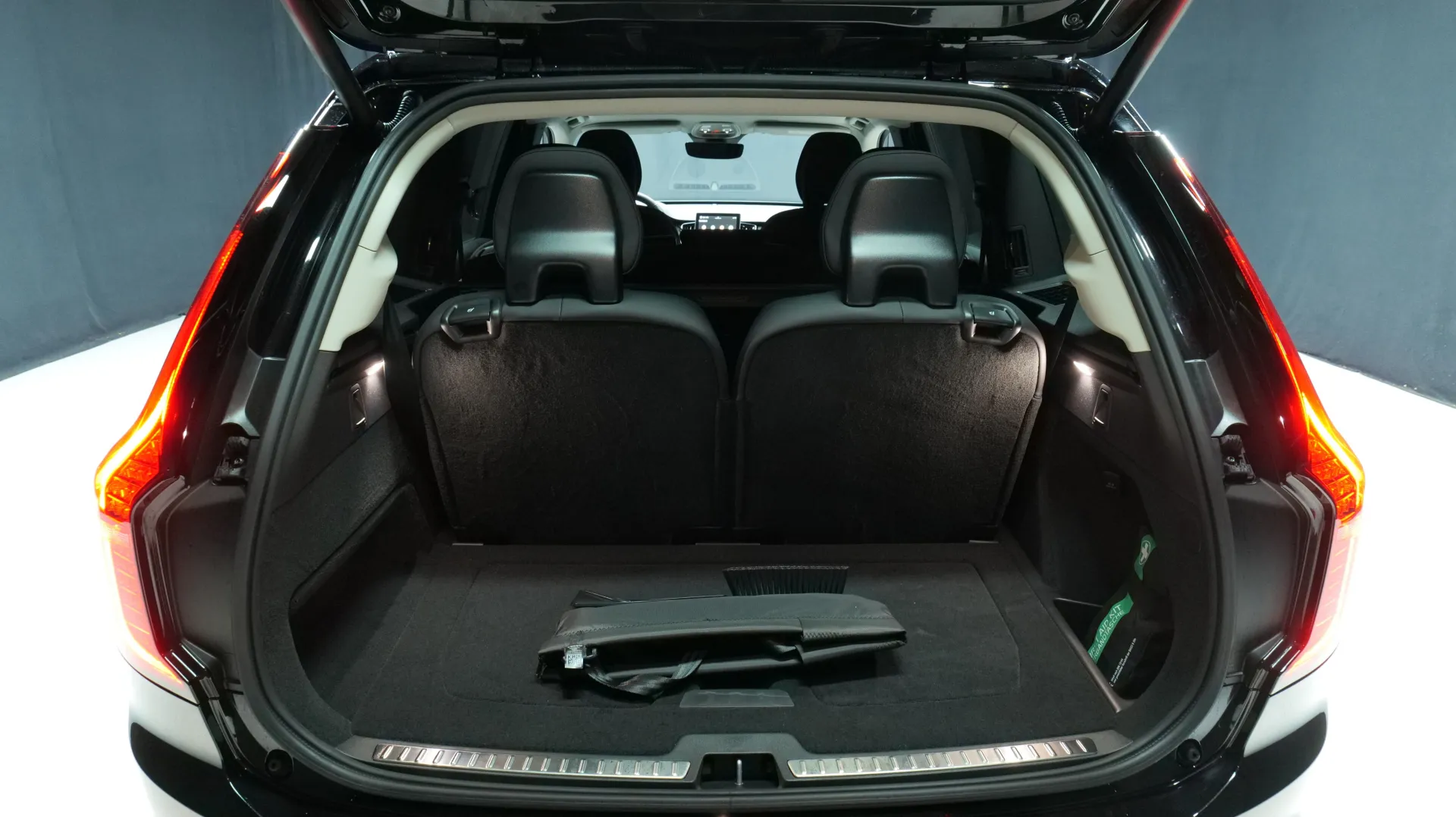 Autokuva 17 - KXC-121