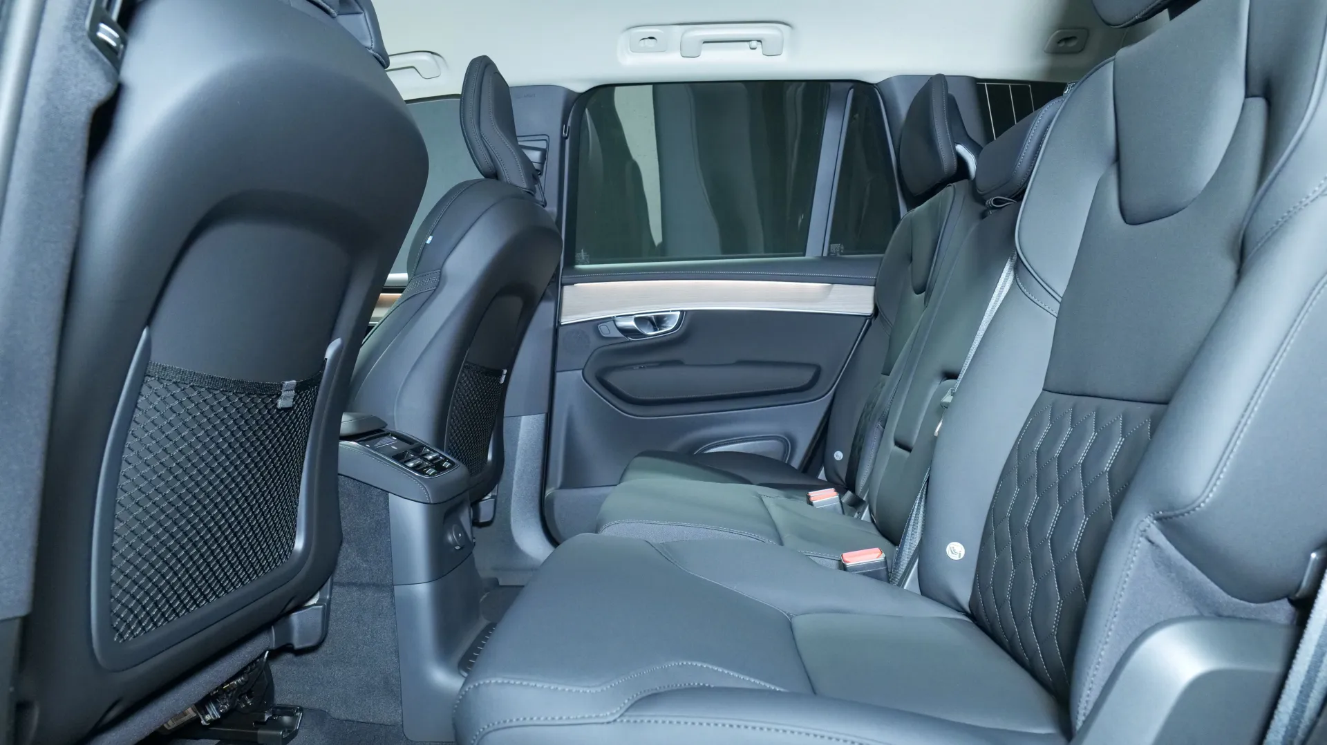 Autokuva 16 - KXC-121