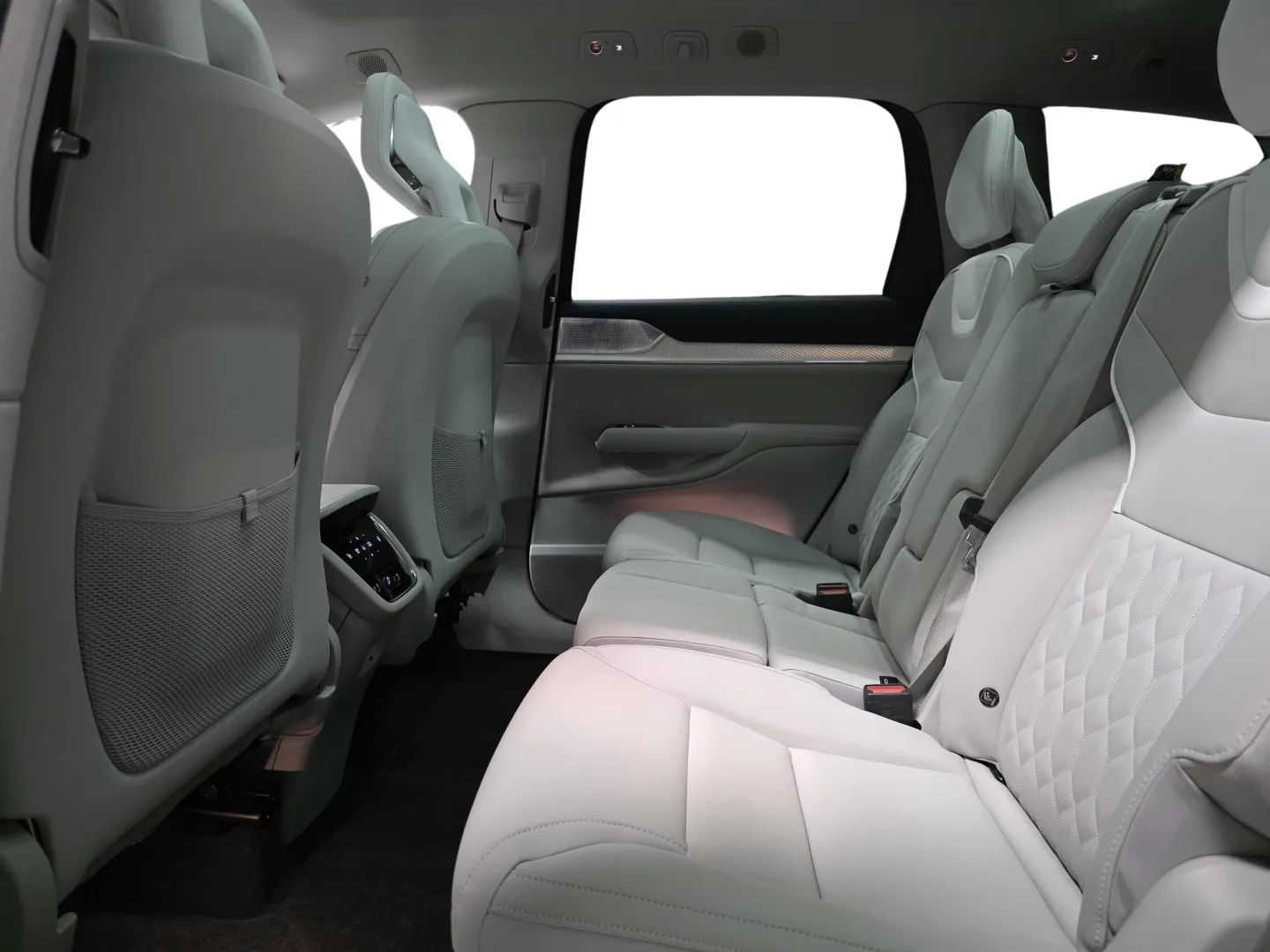 Autokuva 9 - KXH-546