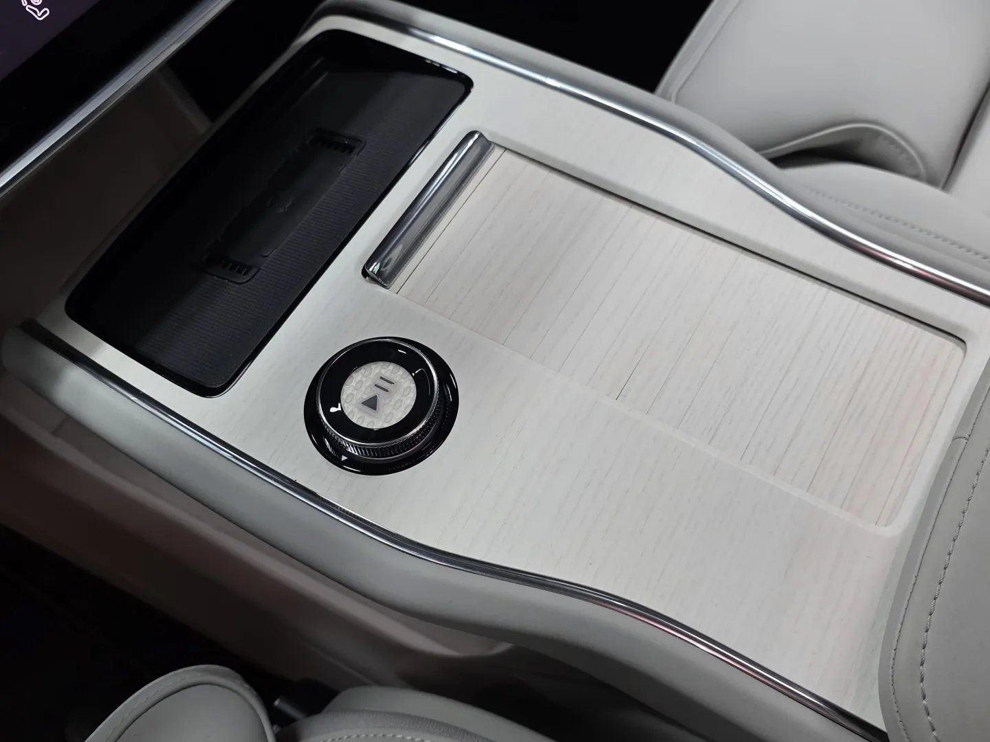 Autokuva 16 - KXH-546