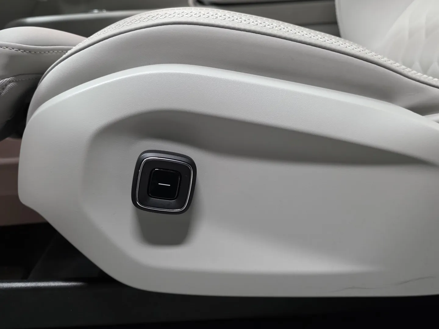 Autokuva 17 - KXH-546