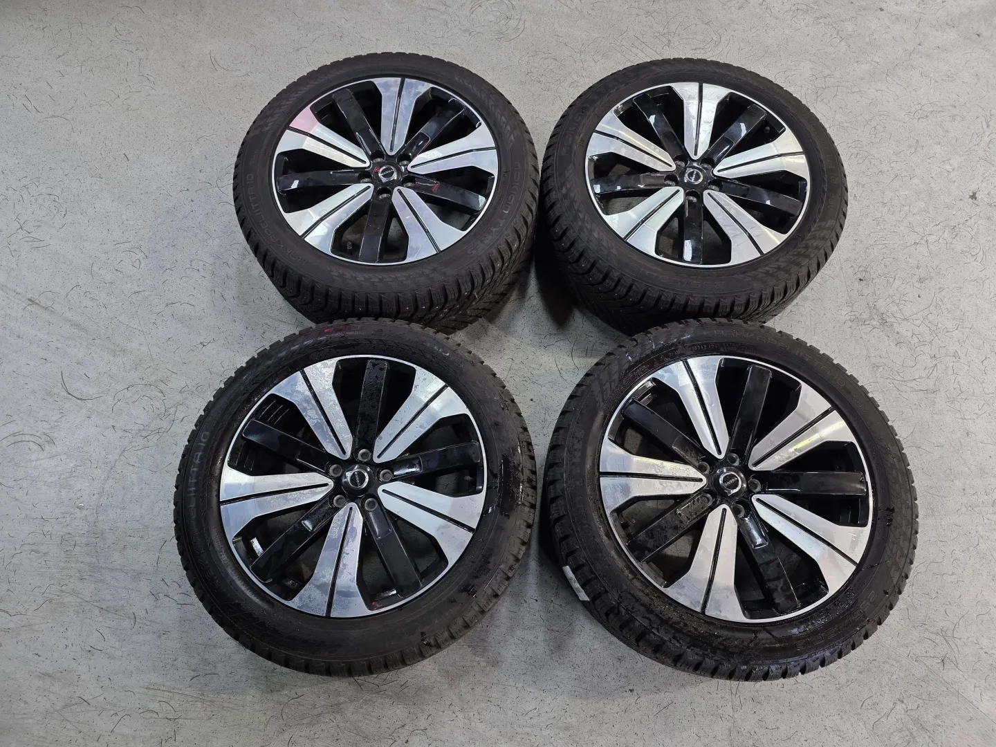 Autokuva 19 - KXL-414
