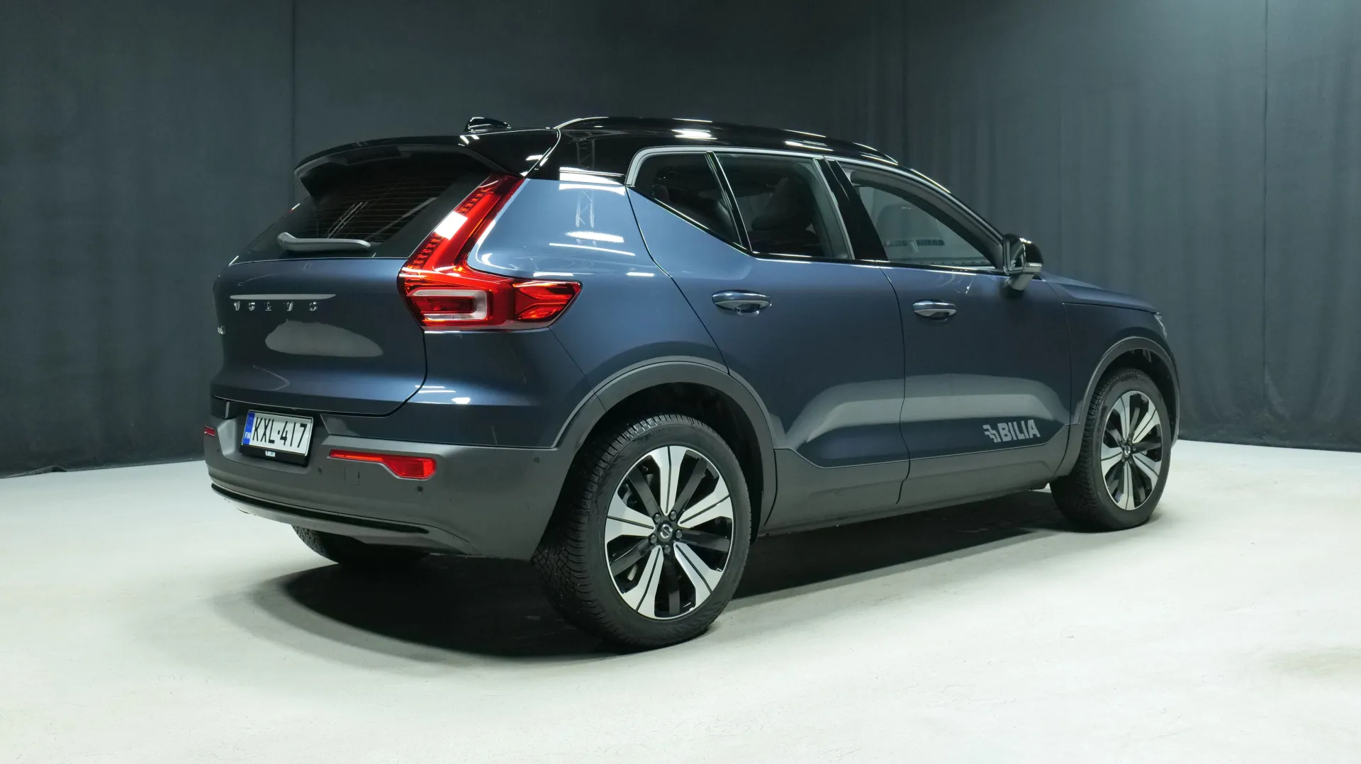 Autokuva 3 - KXL-417