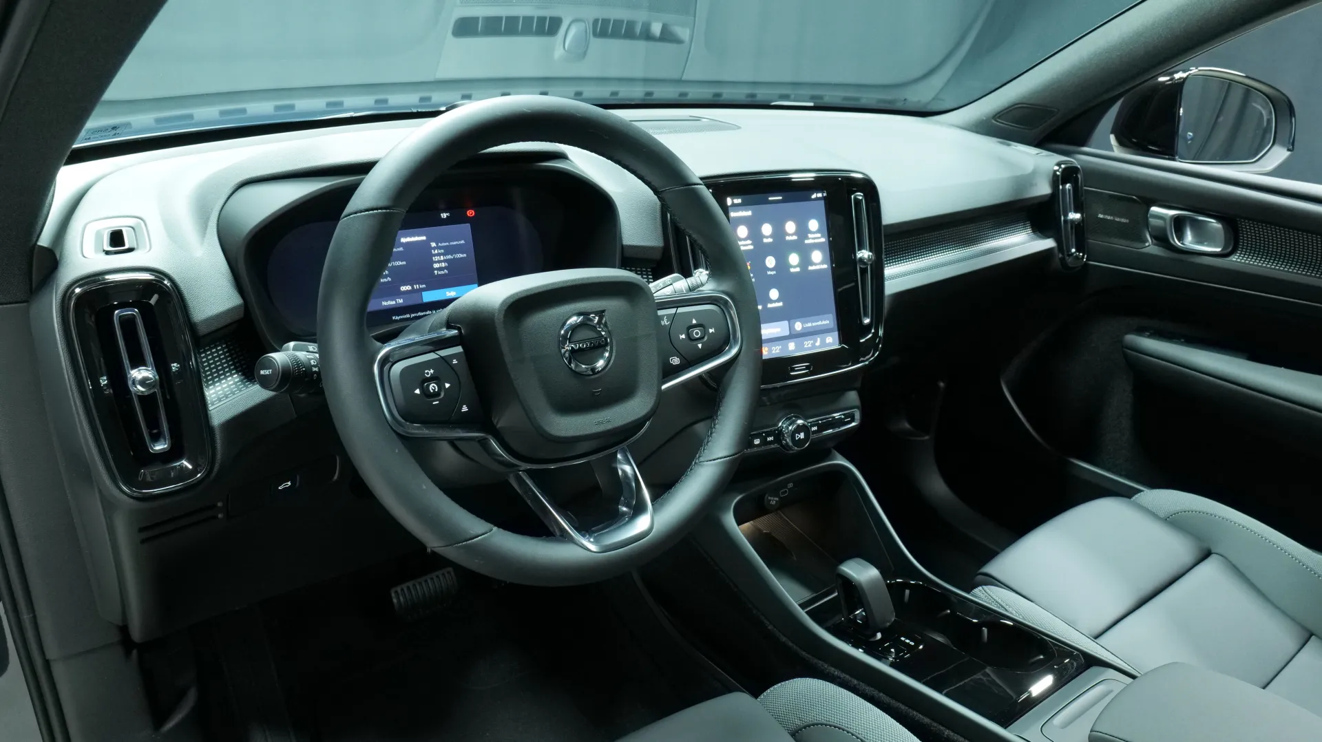 Autokuva 13 - KXL-417