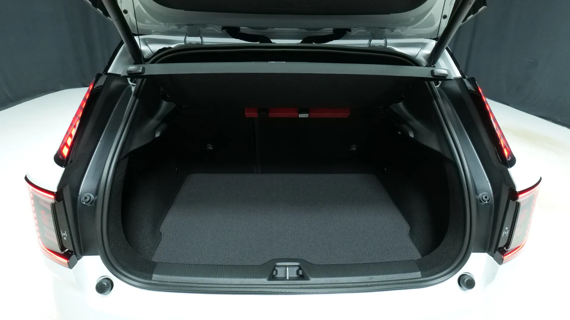 Autokuva 16 - KXL-432