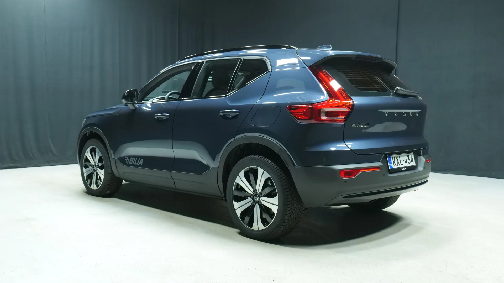 Autokuva 2 - KXL-434