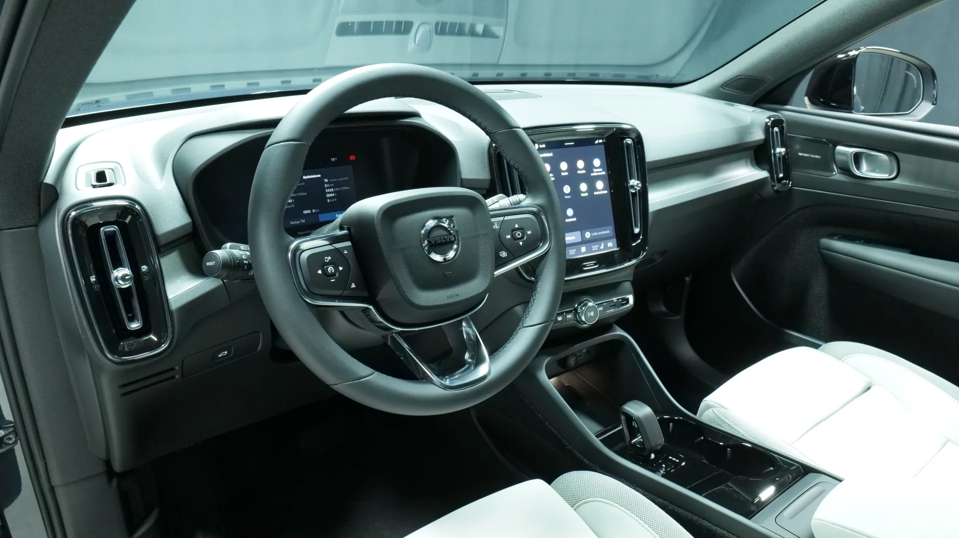 Autokuva 13 - KXL-434