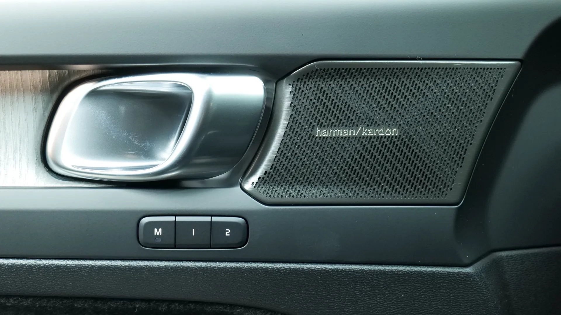 Autokuva 10 - KXL-434