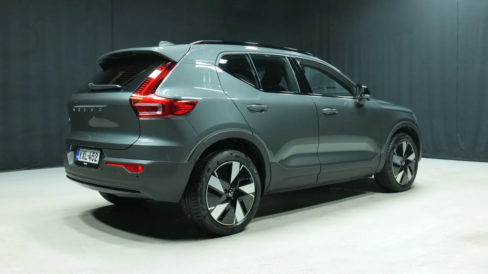 Autokuva 3 - KXL-452