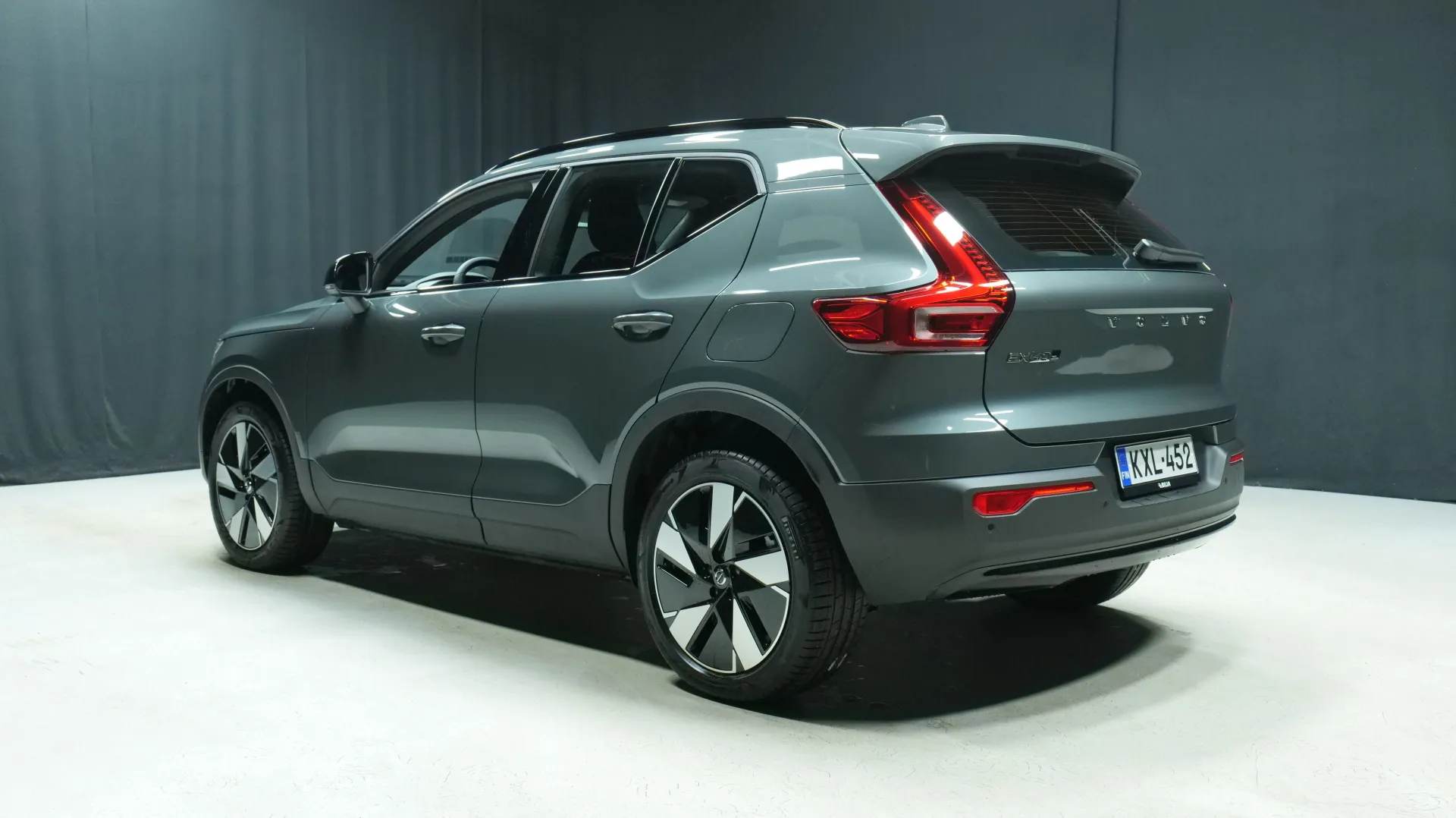 Autokuva 2 - KXL-452