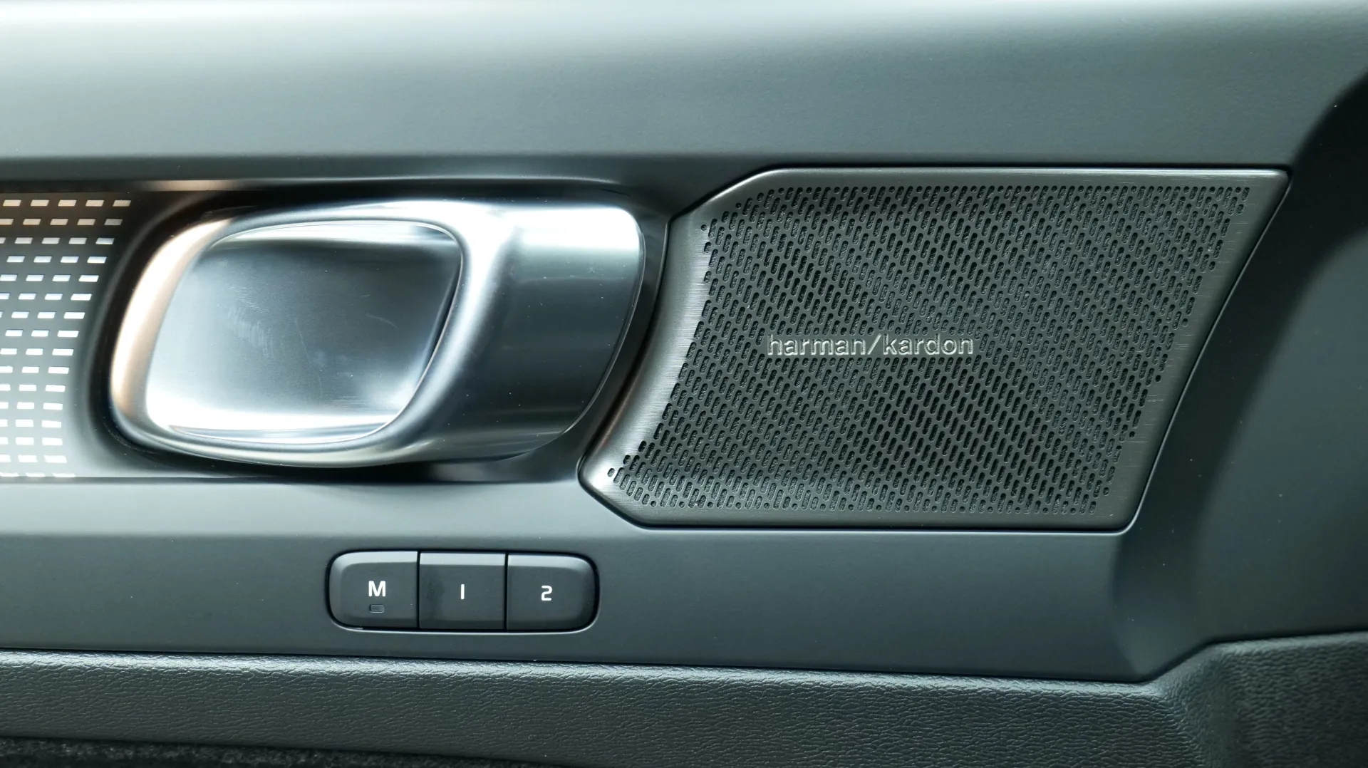 Autokuva 10 - KXL-461