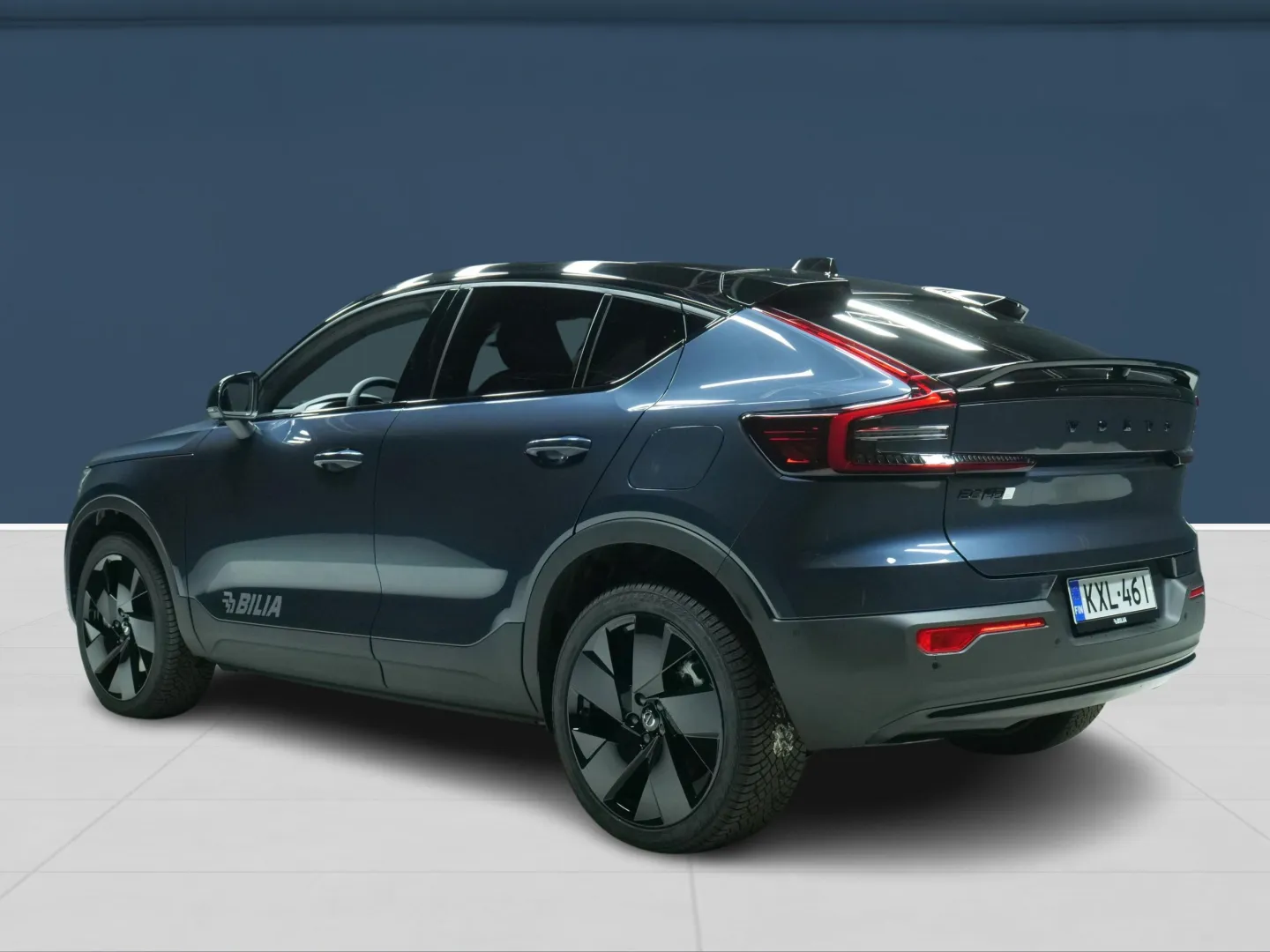 Autokuva 3 - KXL-461