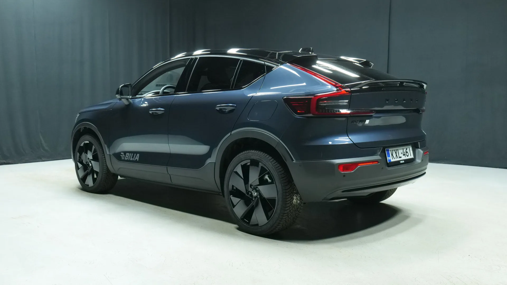 Autokuva 2 - KXL-461