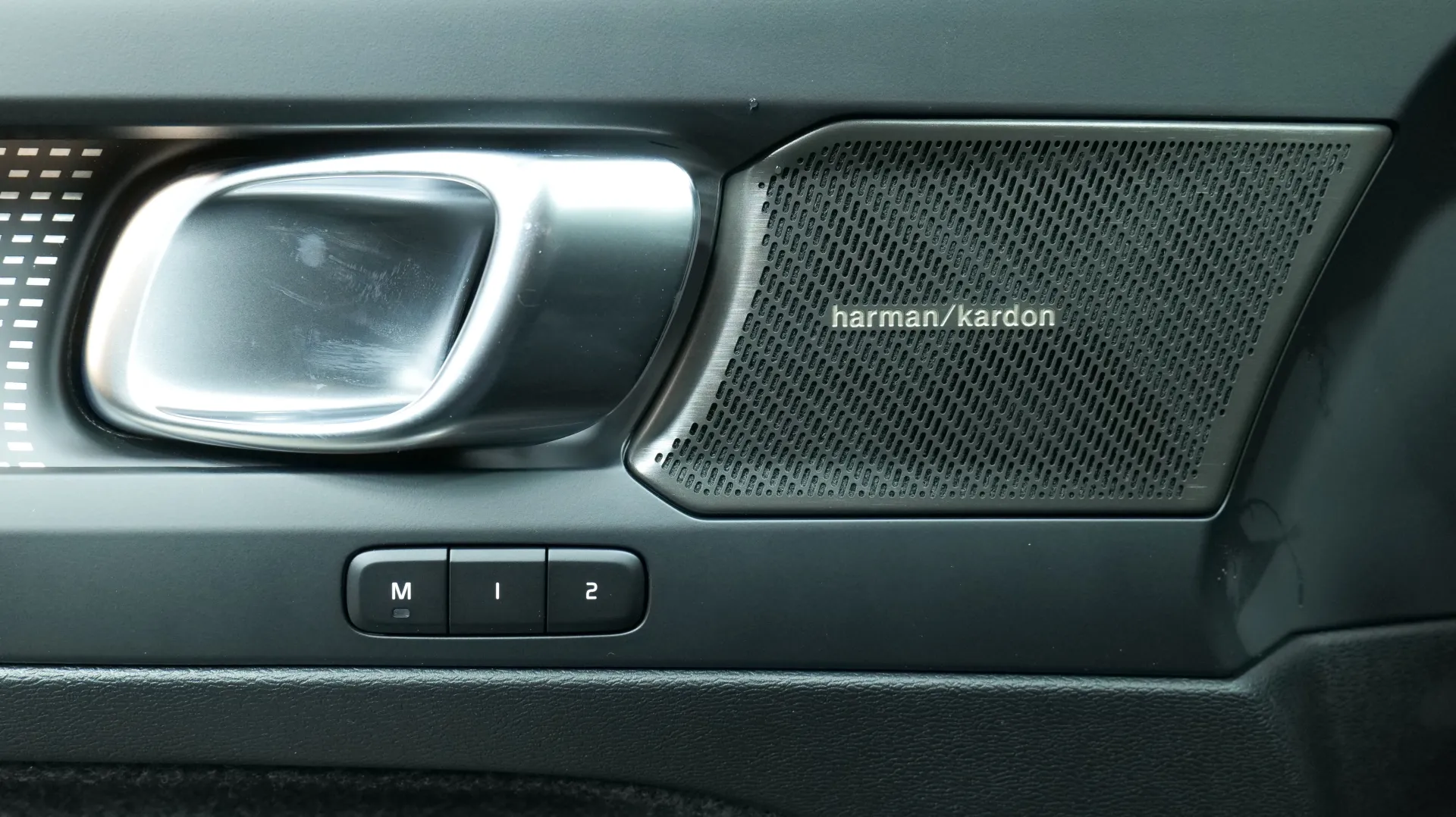 Autokuva 10 - KXP-704