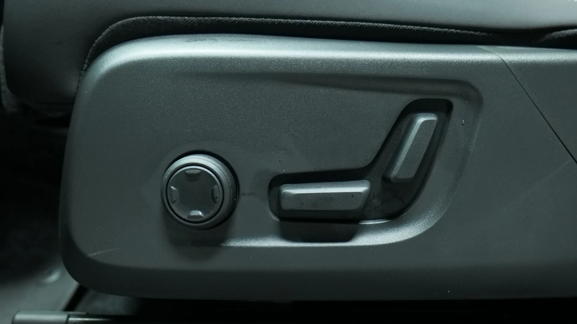 Autokuva 11 - KXP-704