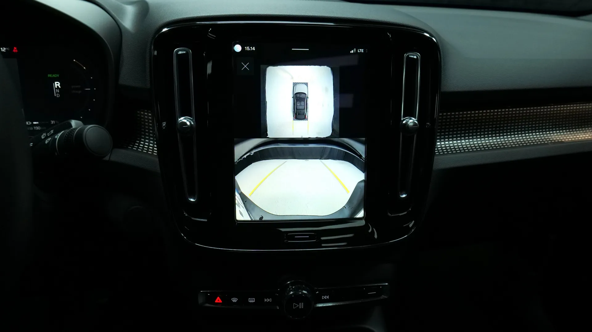 Autokuva 7 - KXP-704