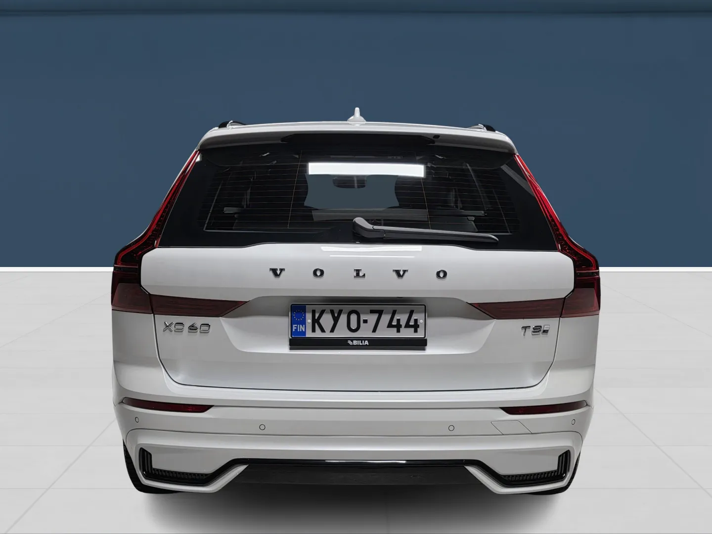 Autokuva 6 - KYO-744