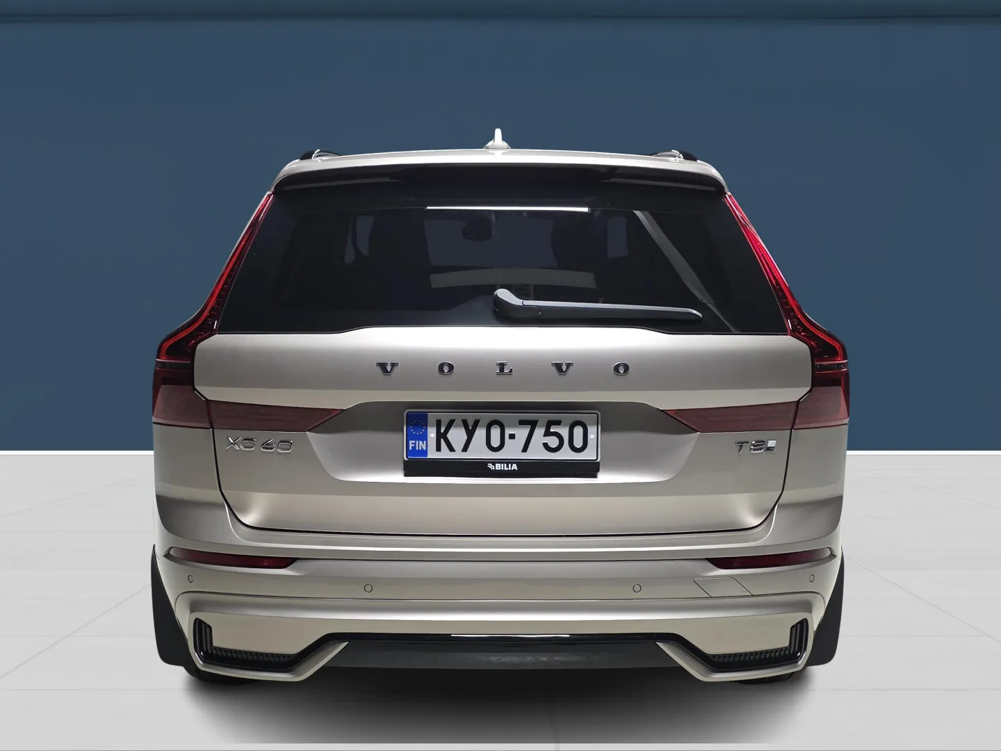 Autokuva 5 - KYO-750