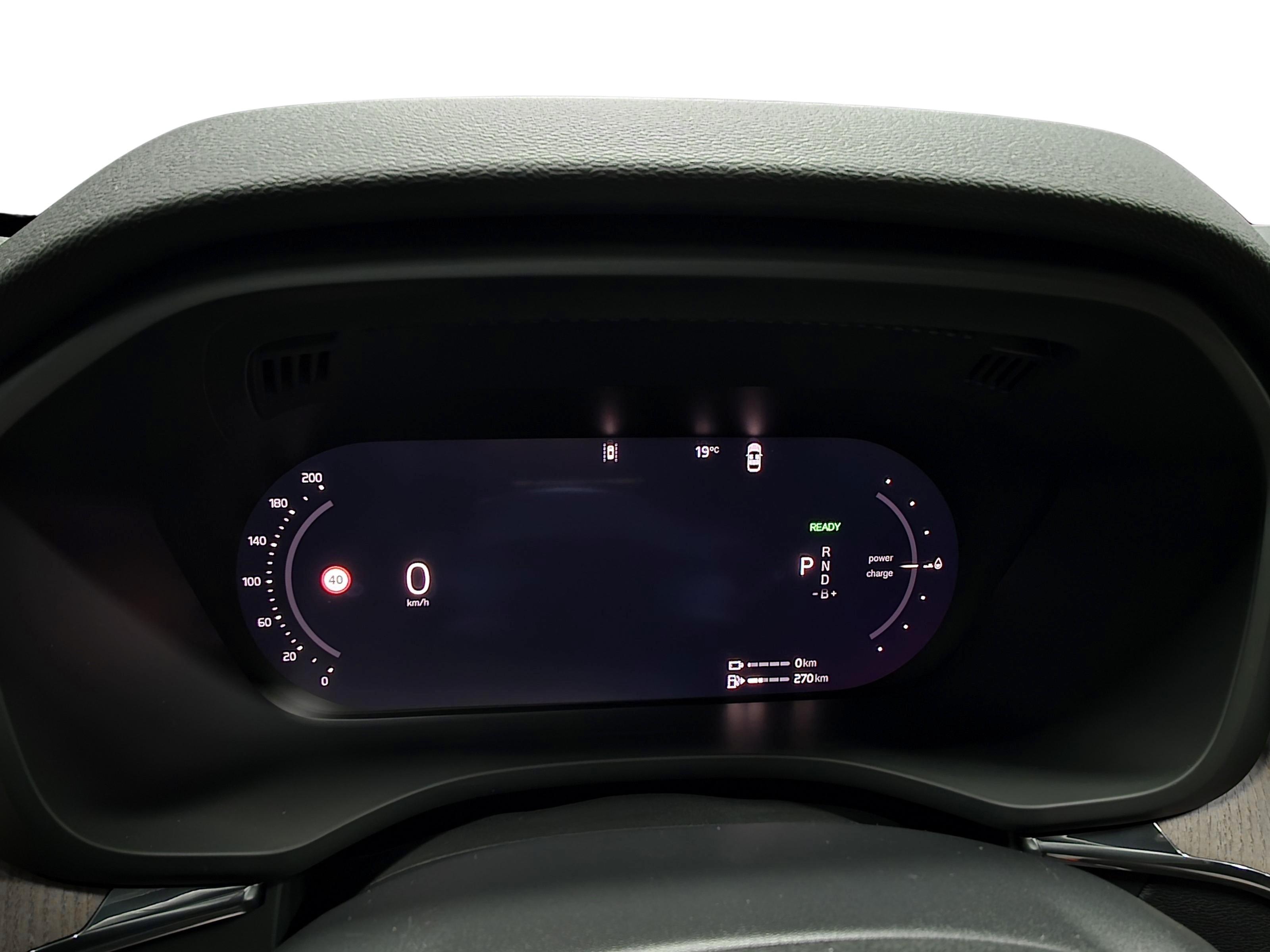 Volvo XC60 T6 AWD Long Range Plus Dark 2027, photo 7/17
