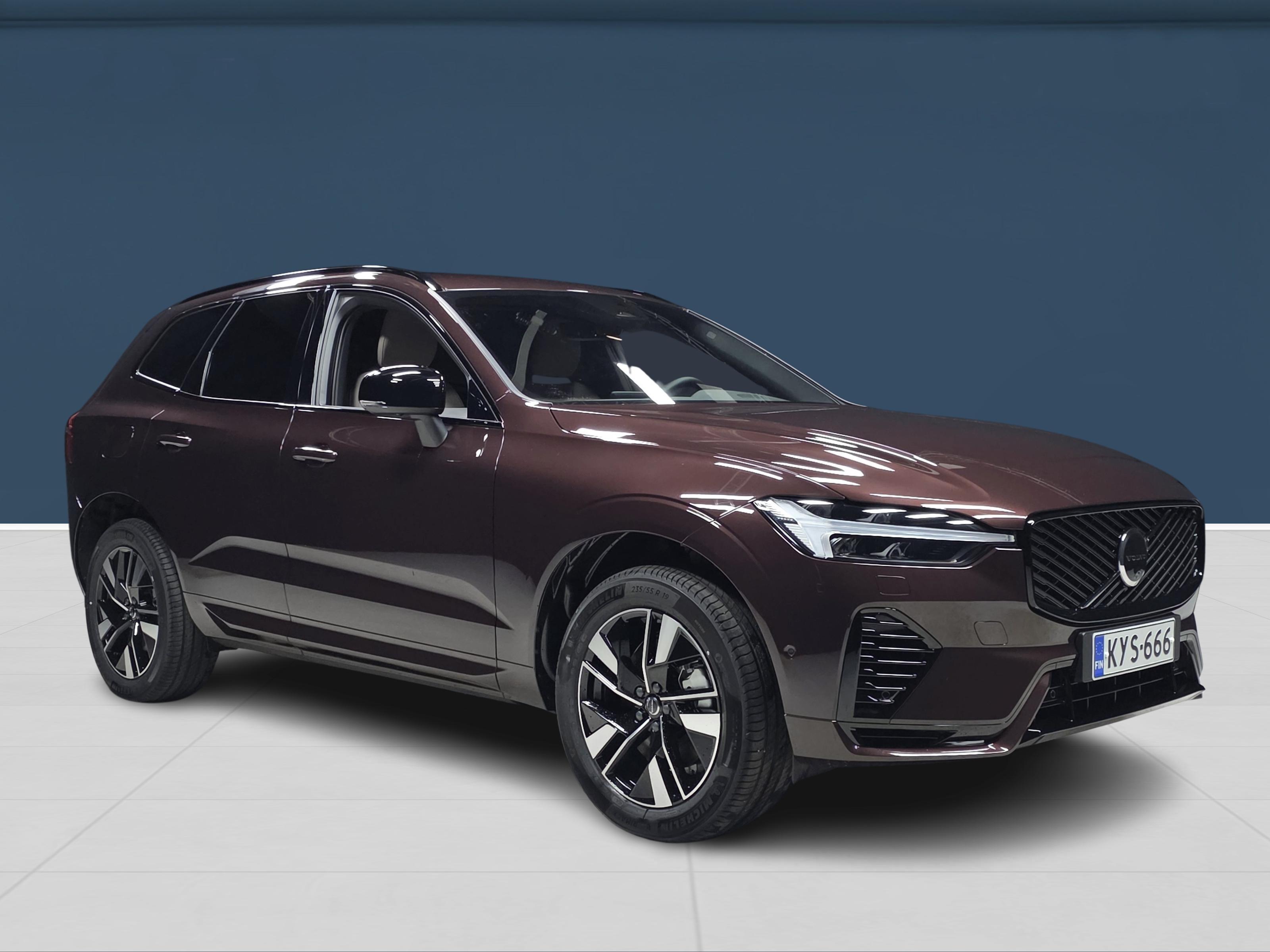 Volvo XC60 T6 AWD Long Range Plus Dark 2027, photo 3/17