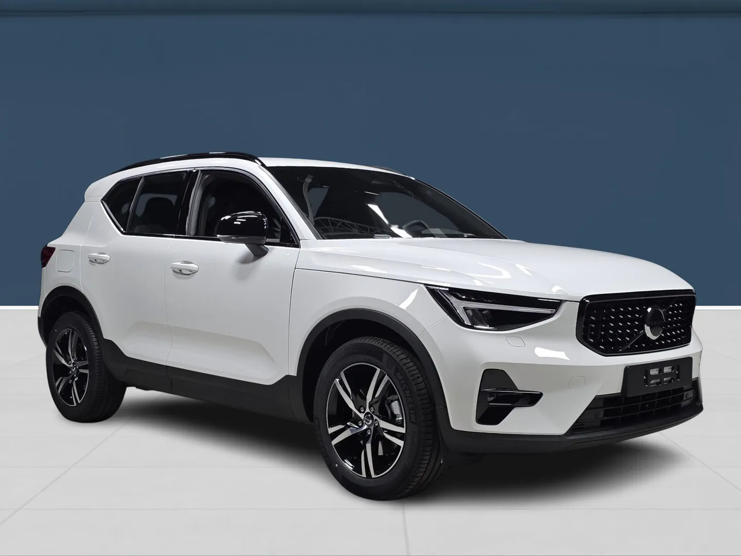 Autokuva 3 - KYT-687