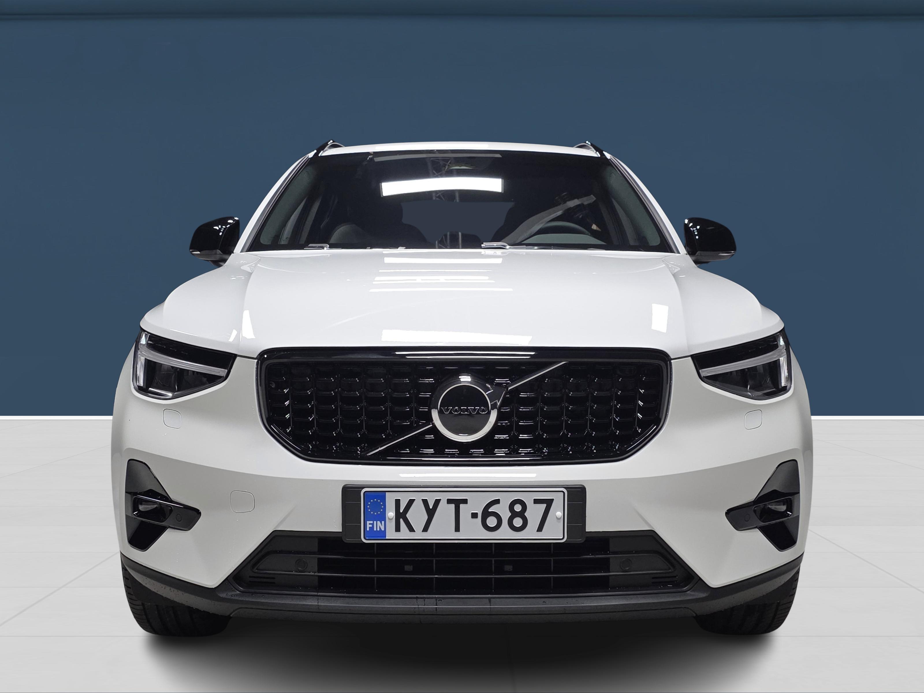 Volvo XC40 B3 MHEV Plus 2027, bild 2/15