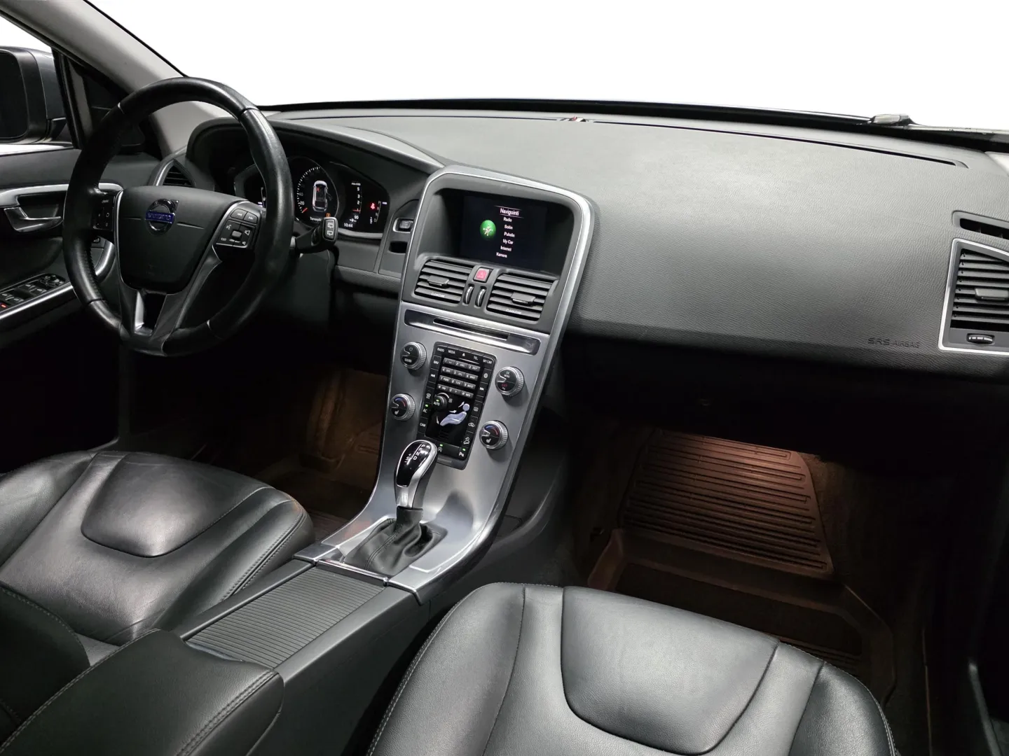 Autokuva 17 - LOC-353