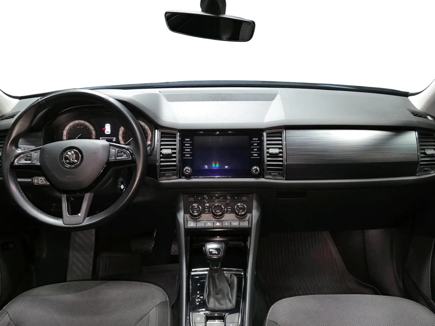 Autokuva 10 - LOM-486