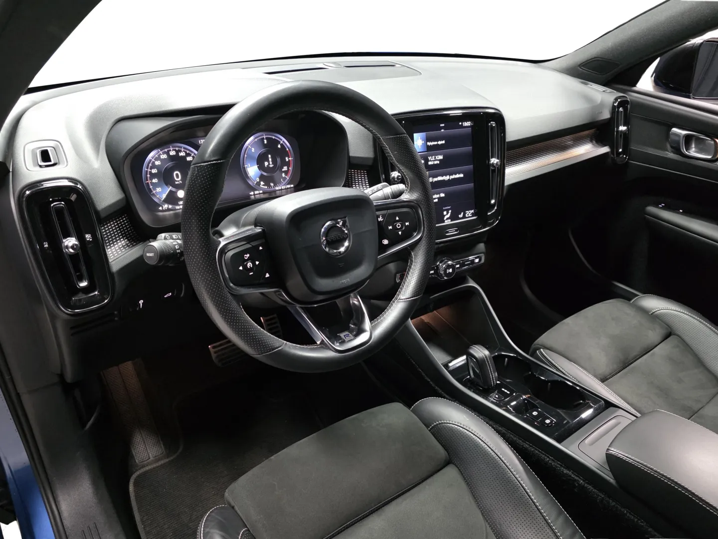 Autokuva 8 - LOT-950