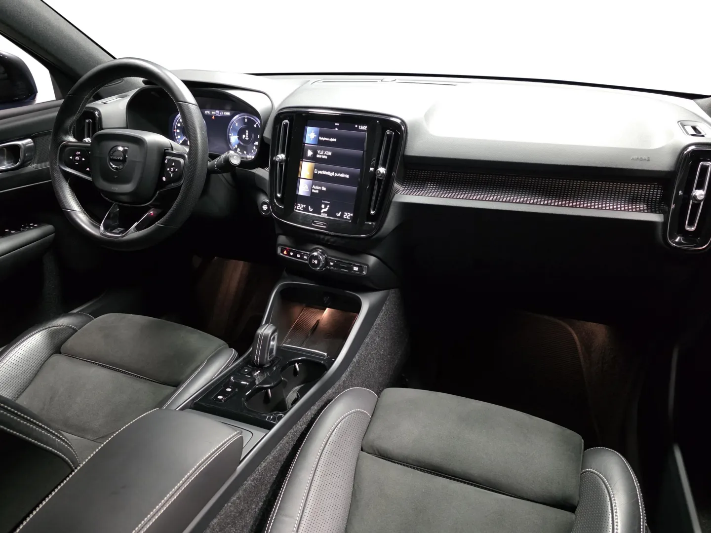 Autokuva 17 - LOT-950