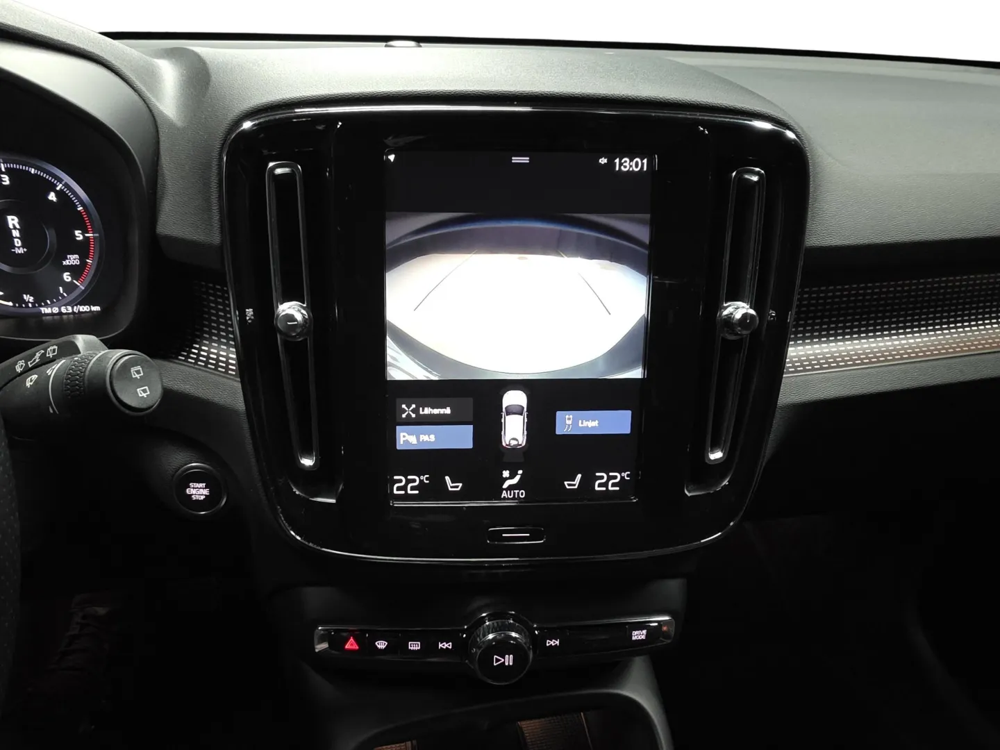 Autokuva 14 - LOT-950