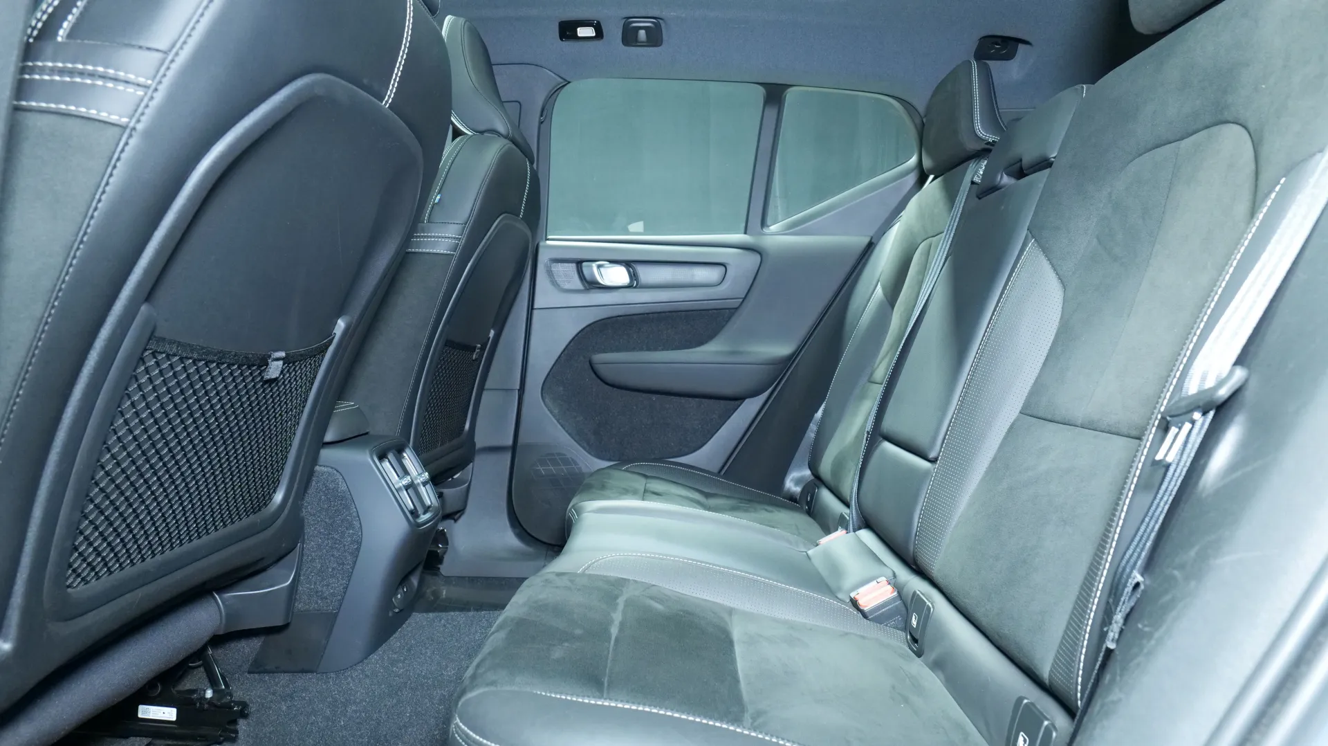 Autokuva 16 - LPL-838