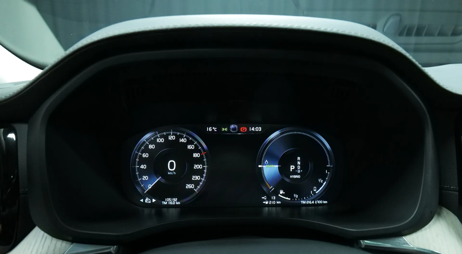 Autokuva 6 - LPR-654