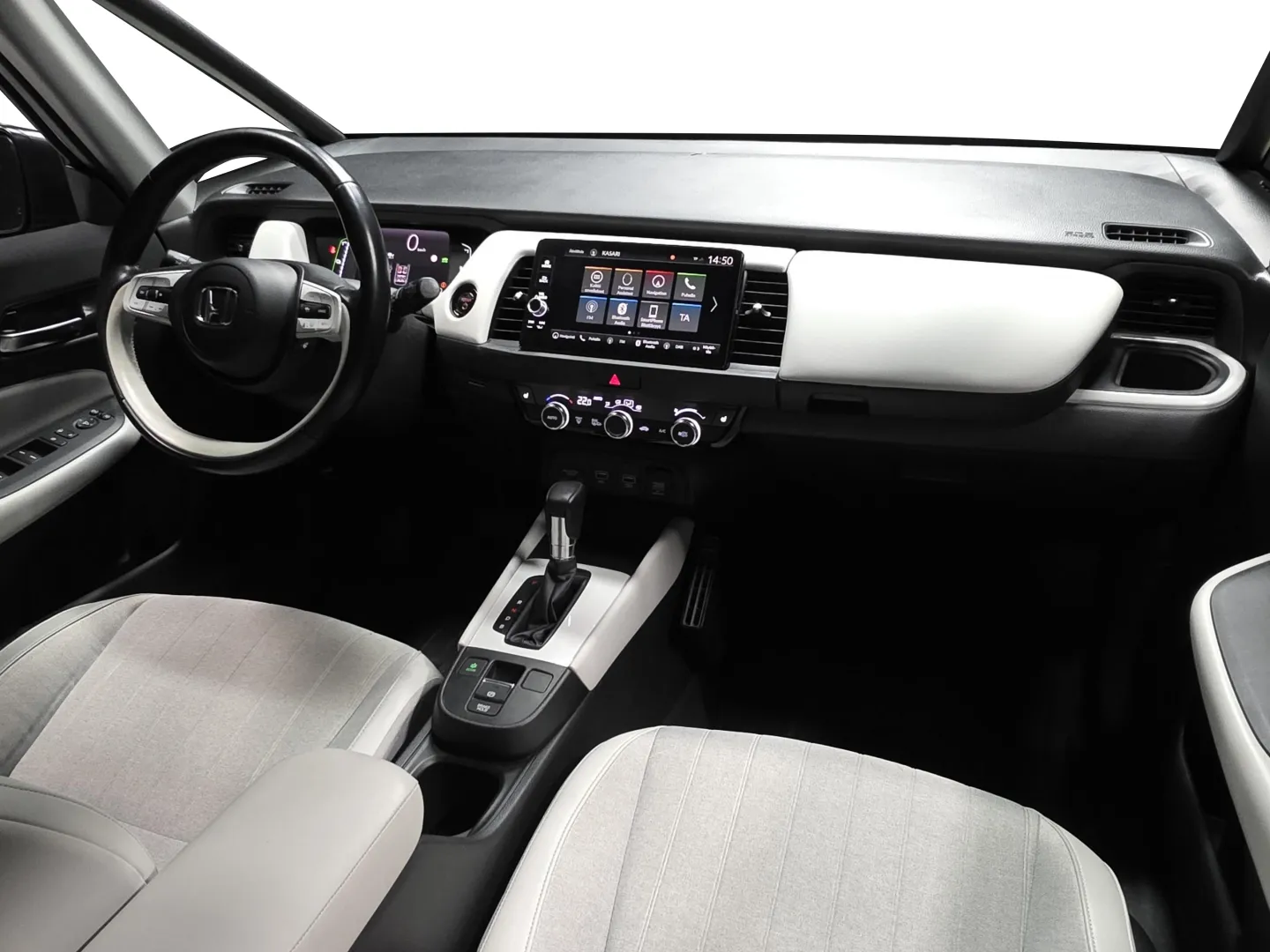 Autokuva 16 - LRC-885