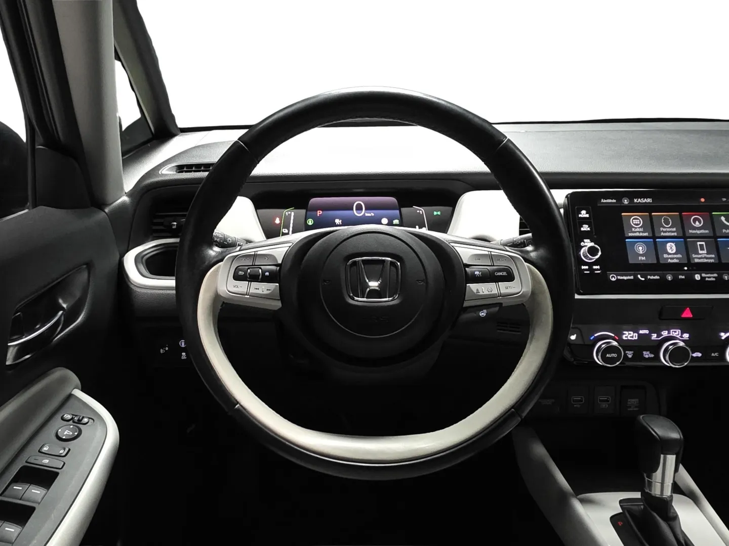 Autokuva 10 - LRC-885