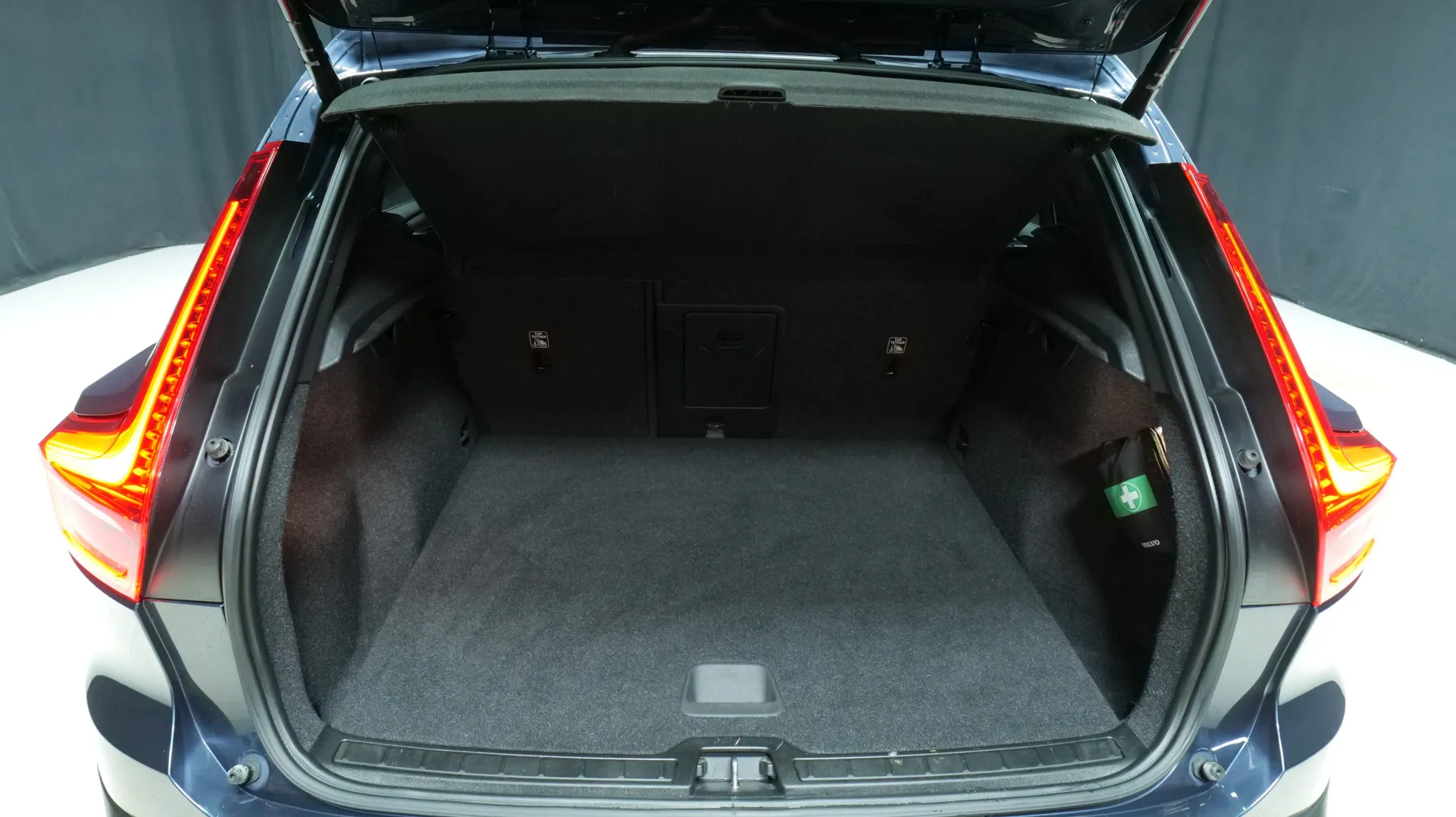 Autokuva 17 - LRH-369