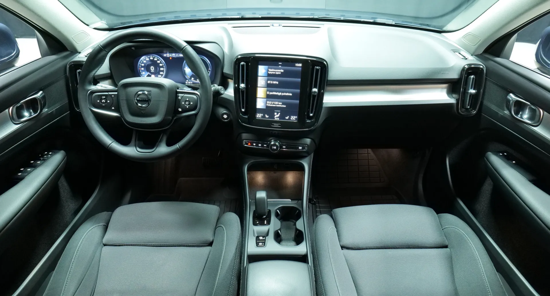 Autokuva 14 - LRH-369