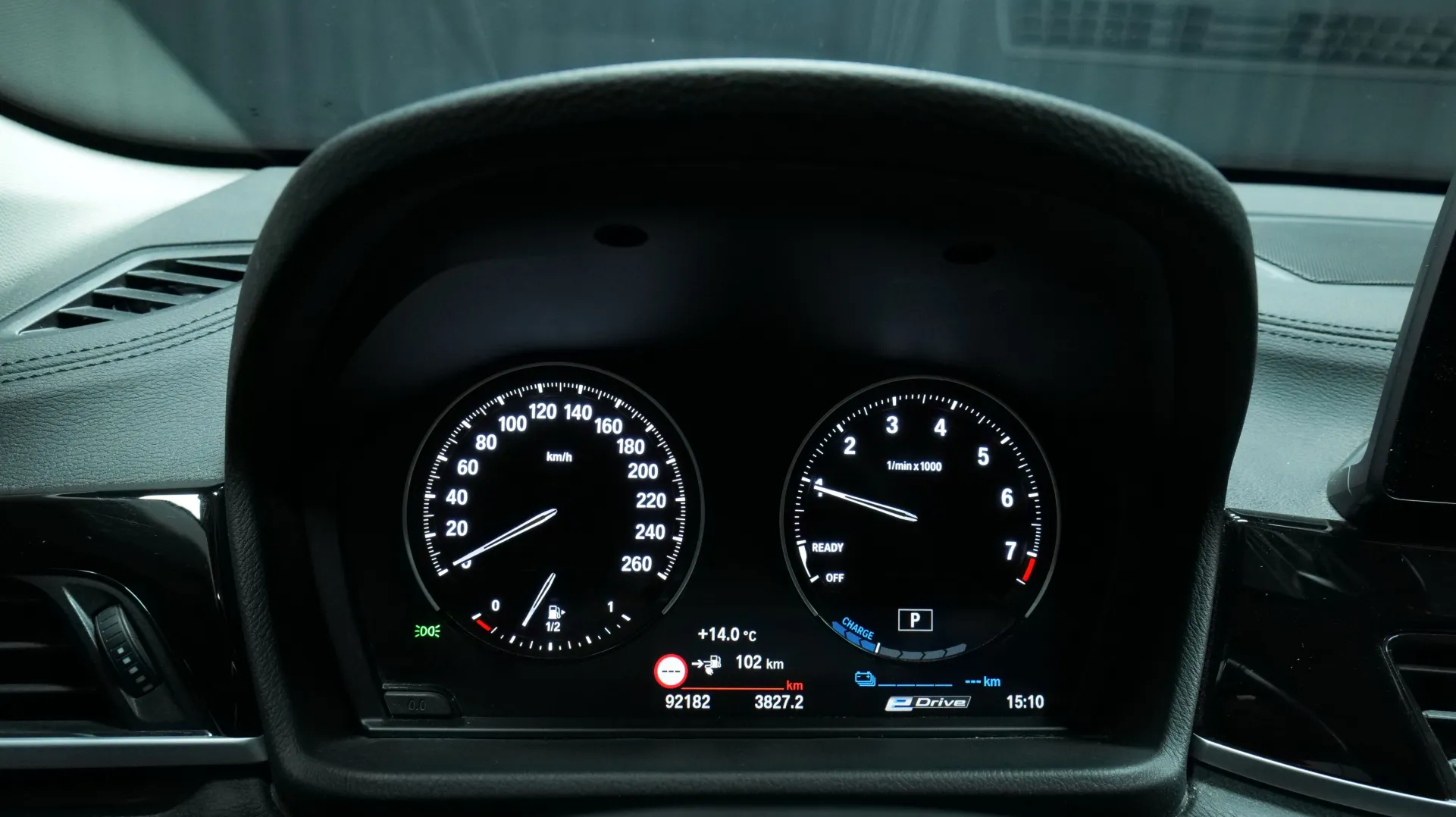 Autokuva 6 - LRH-710