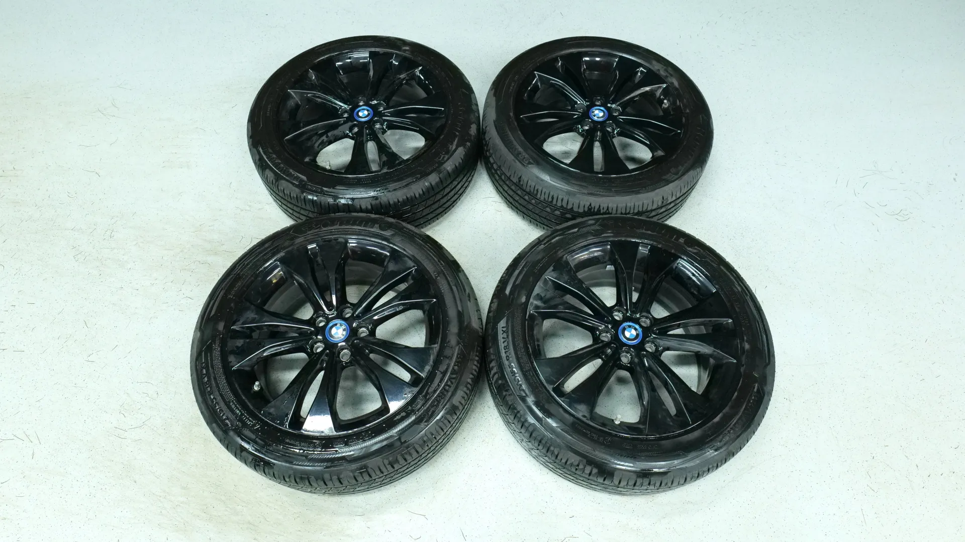 Autokuva 18 - LRH-710