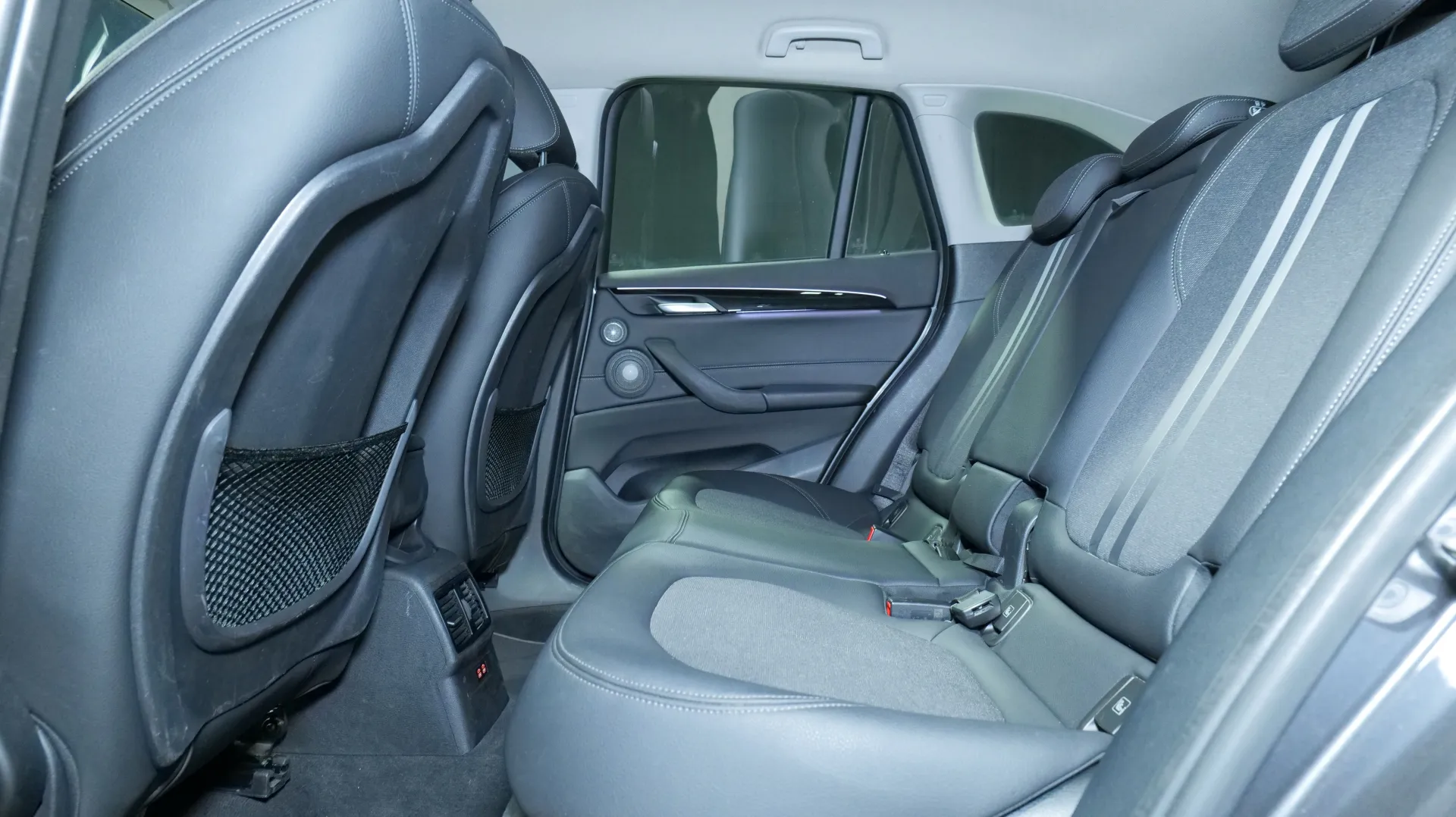 Autokuva 15 - LRH-710