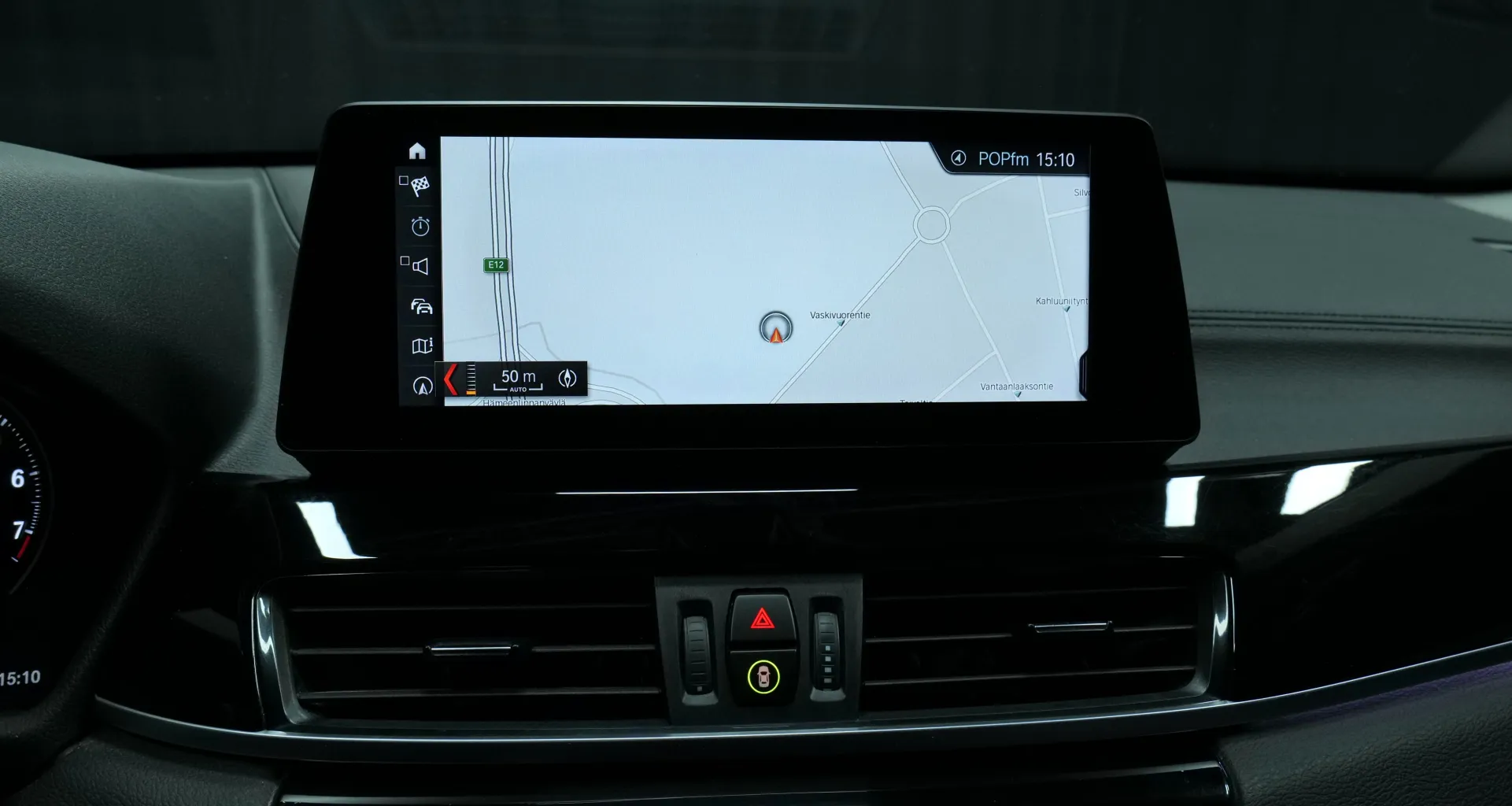 Autokuva 9 - LRH-710