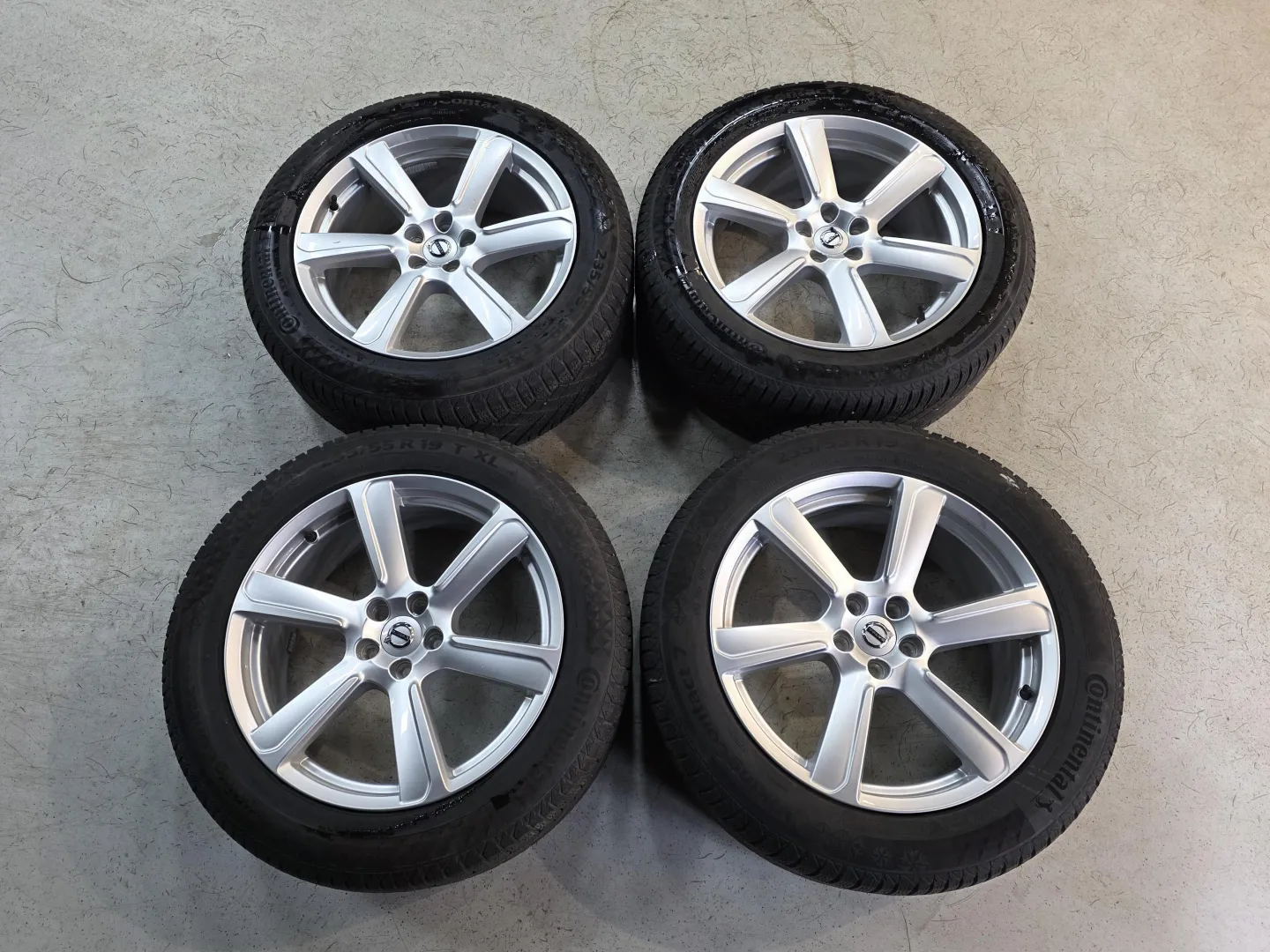 Autokuva 12 - LRM-530